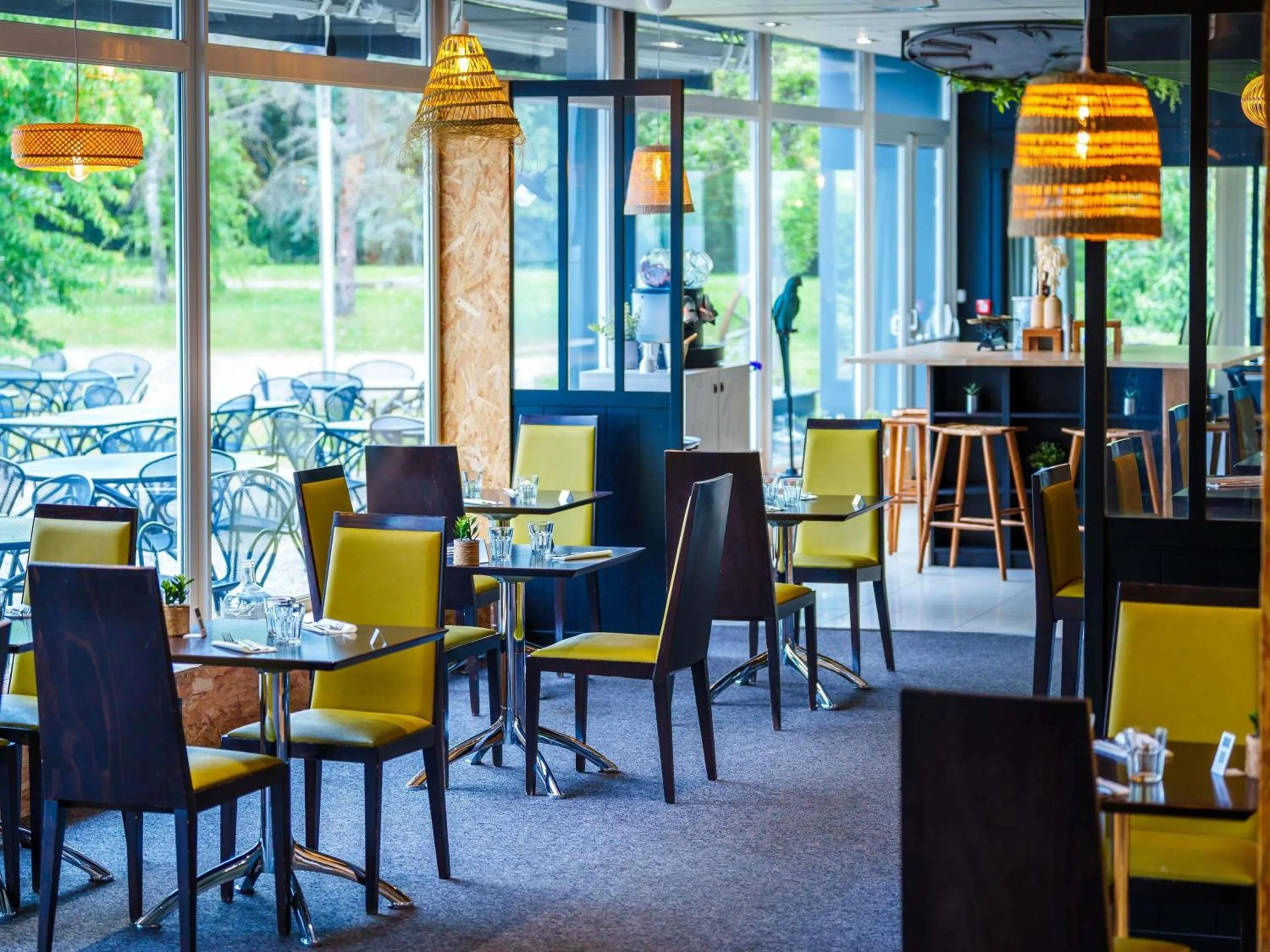 Restaurant/places to eat in Novotel Mulhouse Bâle Fribourg