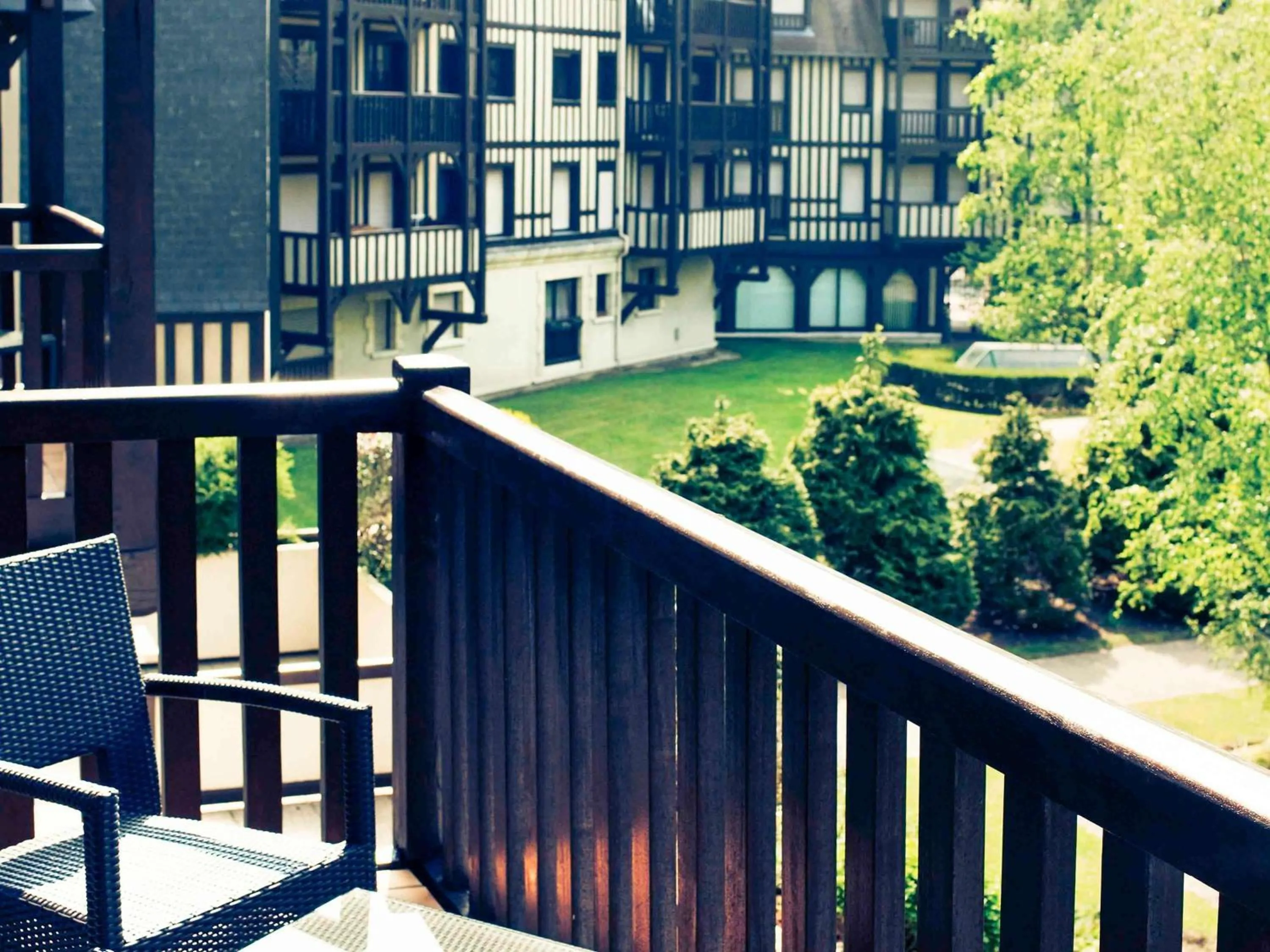 Bedroom in Mercure Deauville Centre