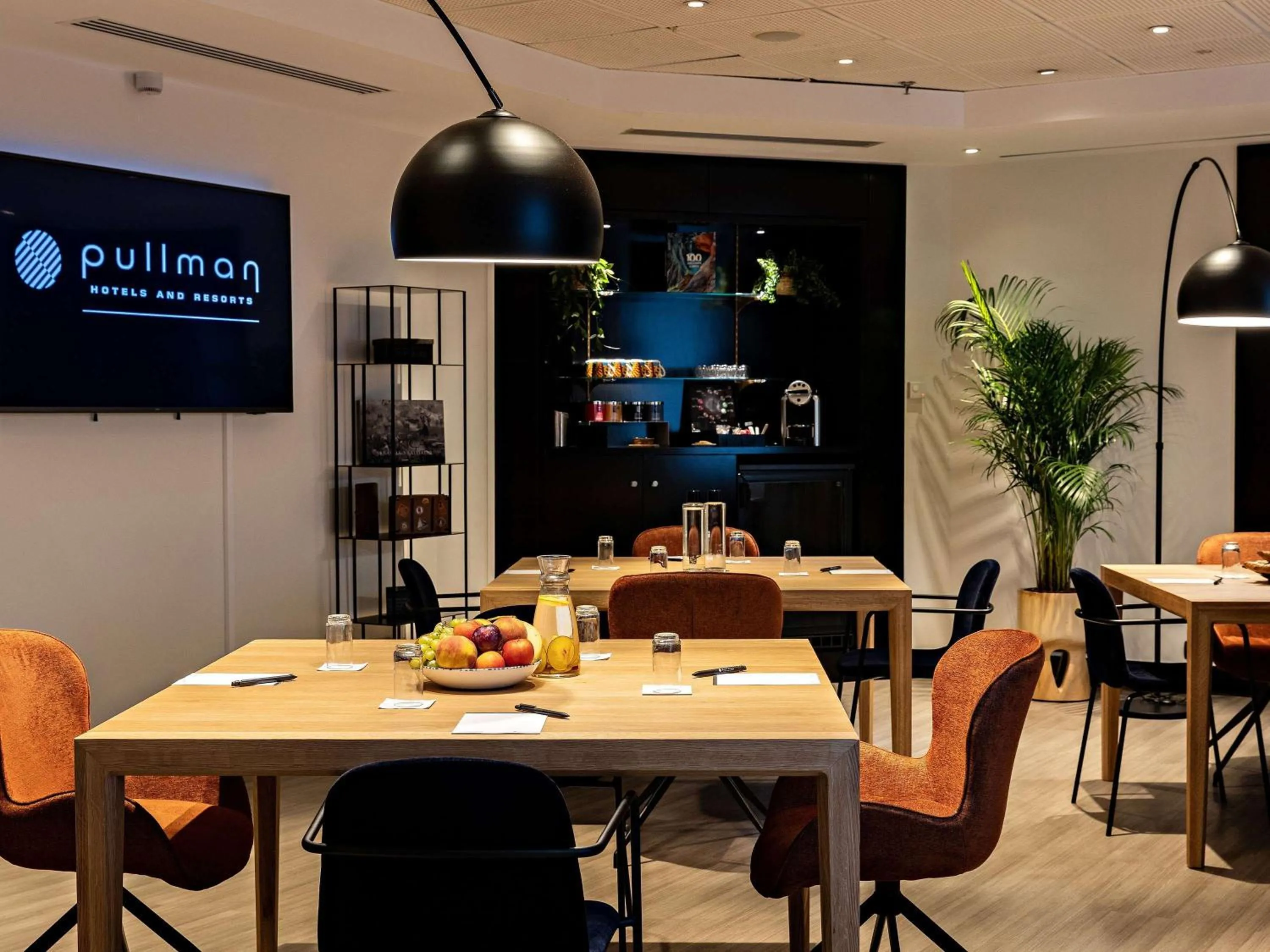 Meeting/conference room in Pullman Paris La Défense