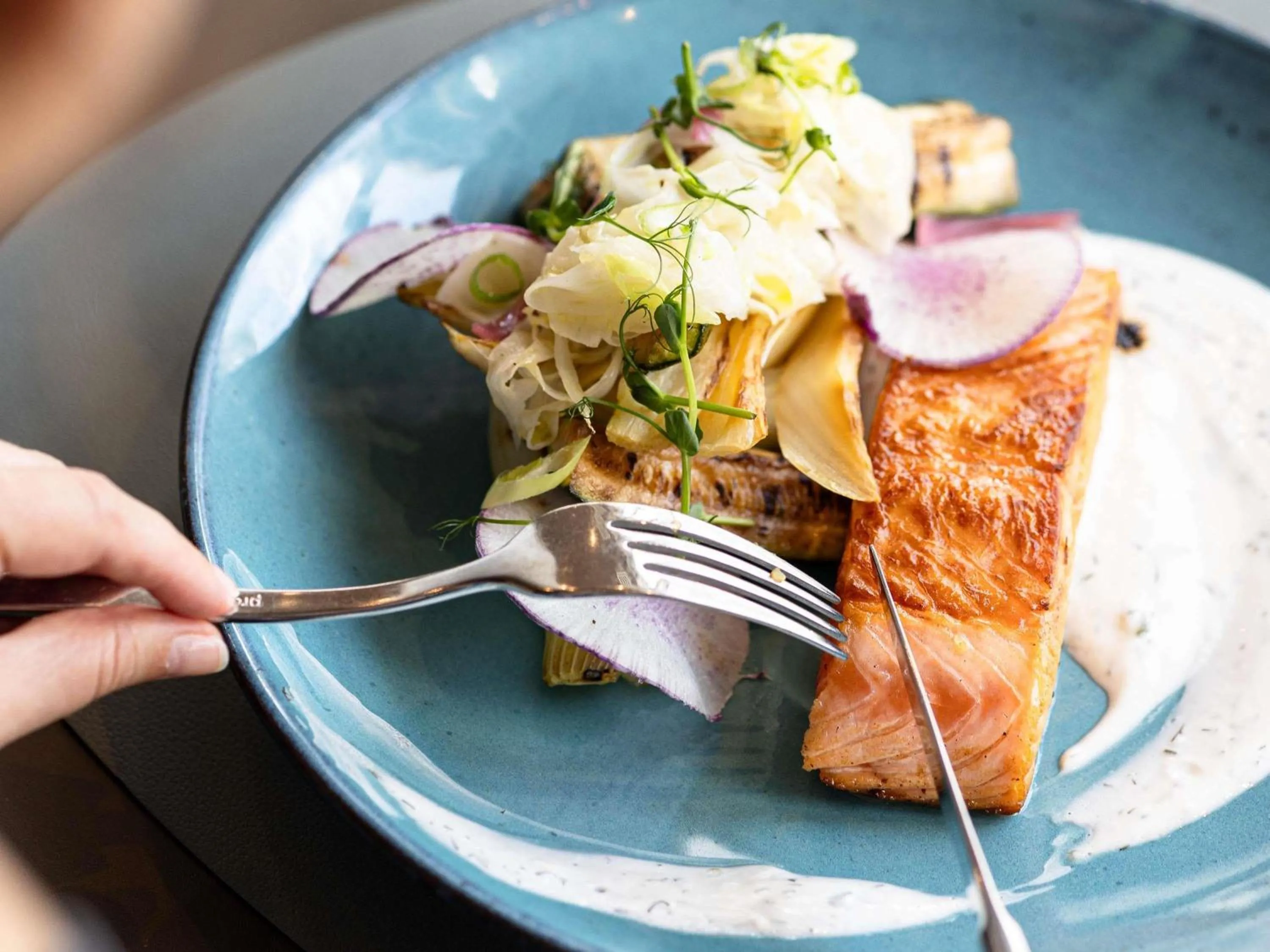 Restaurant/places to eat in Pullman Paris La Défense