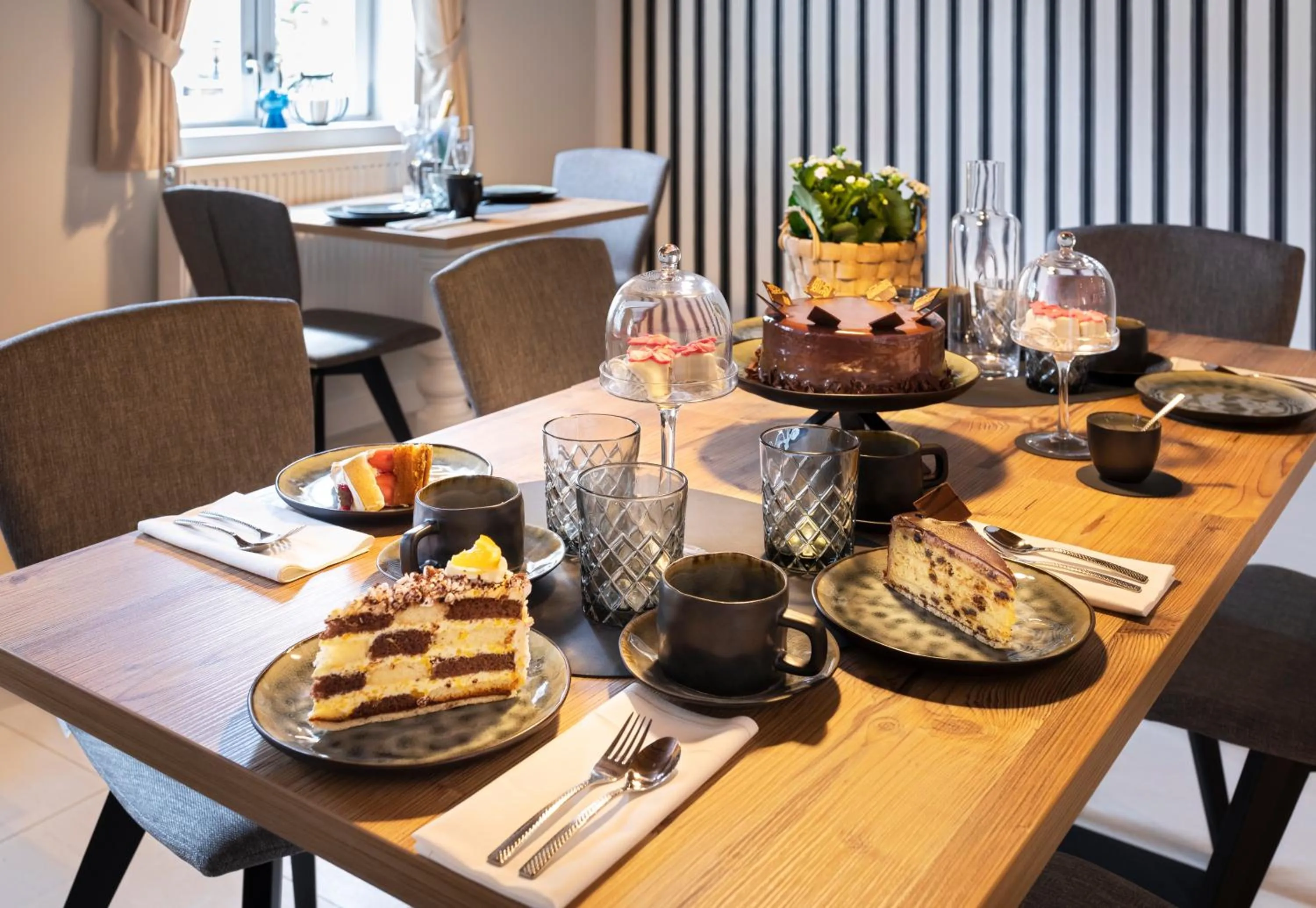 Lunch in Aston‘s Hotel