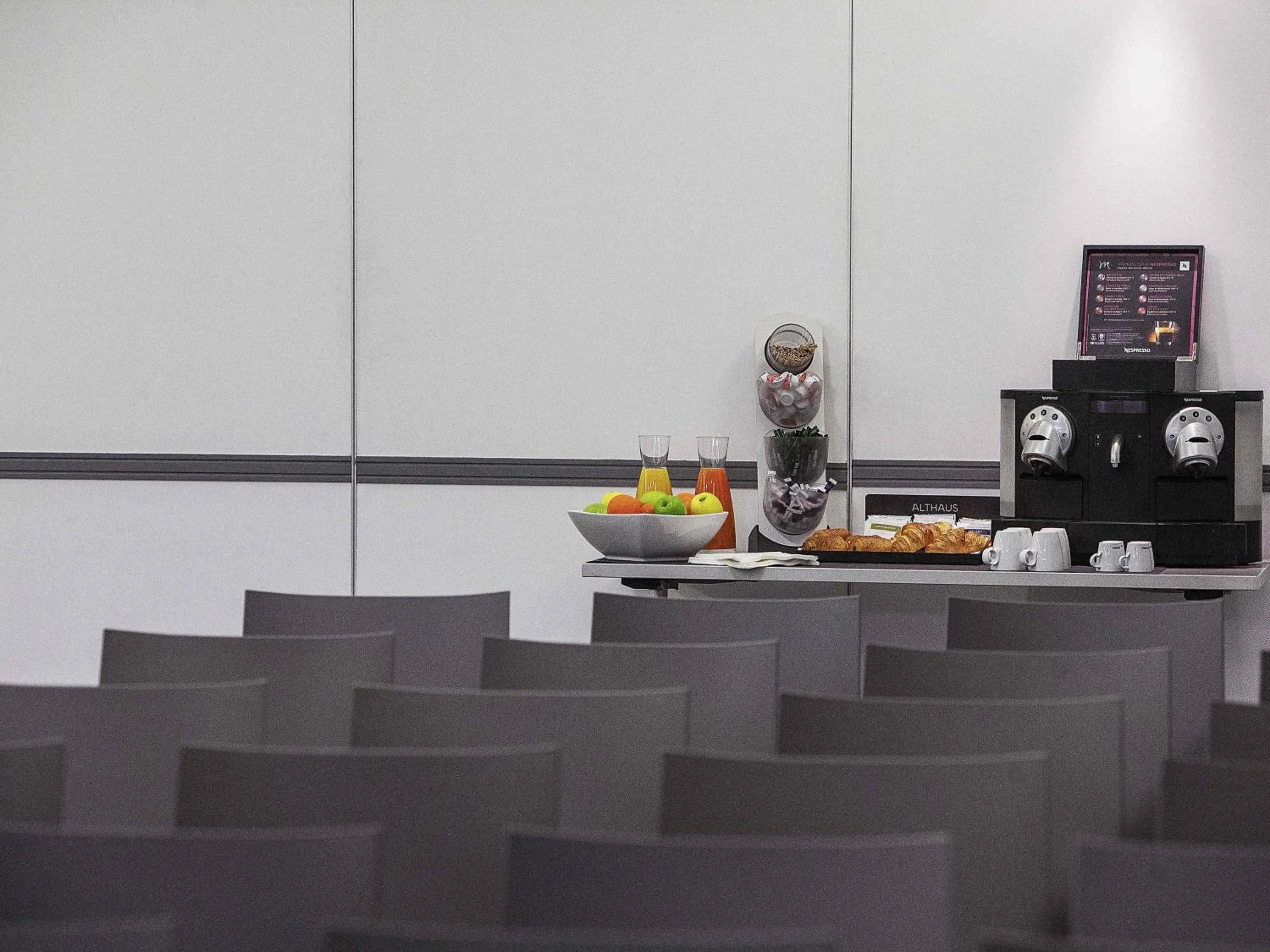 Business facilities in Mercure Paris Vaugirard Porte De Versailles