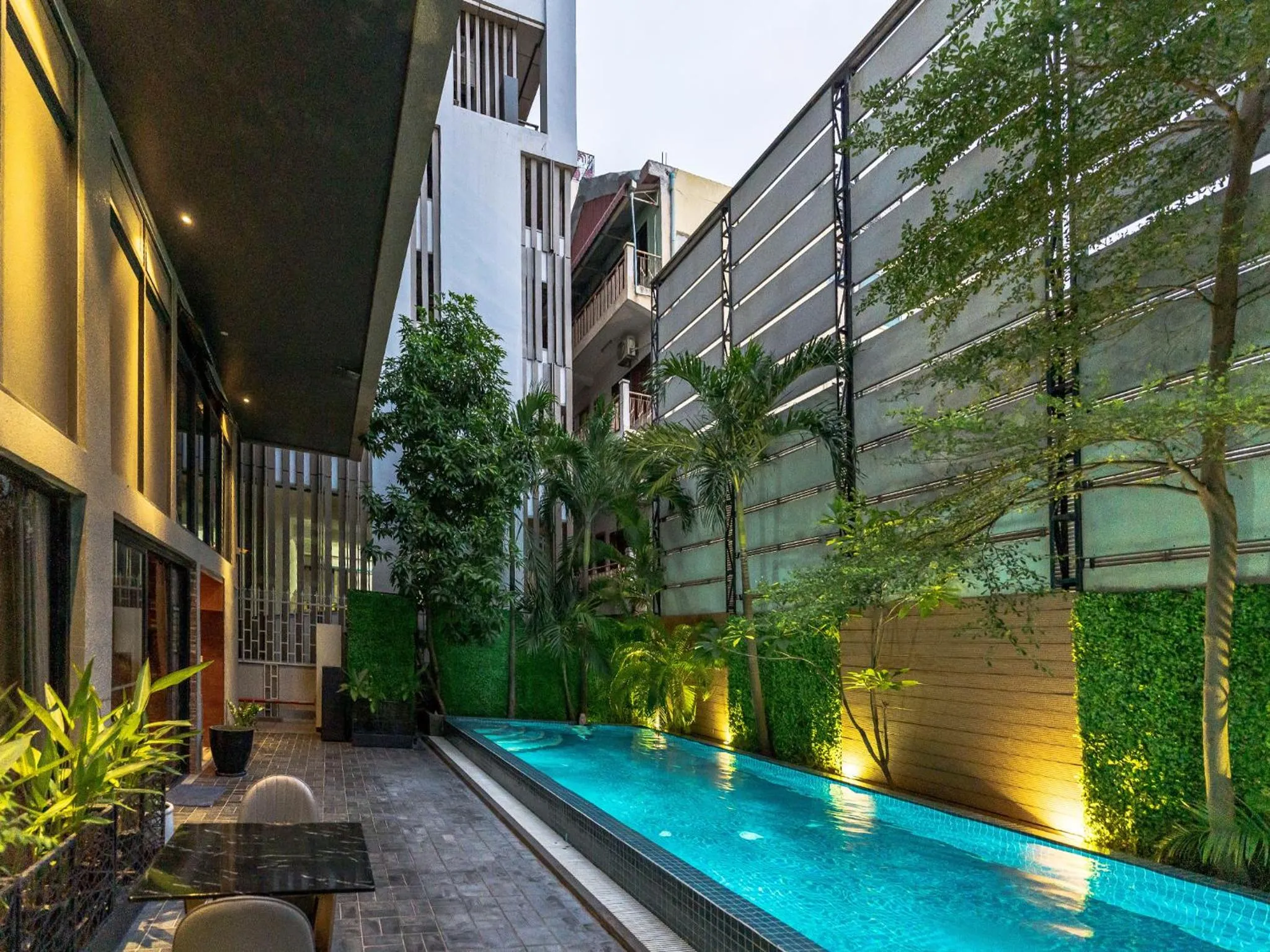 Swimming pool in CHECK inn Phnom Penh BKK1