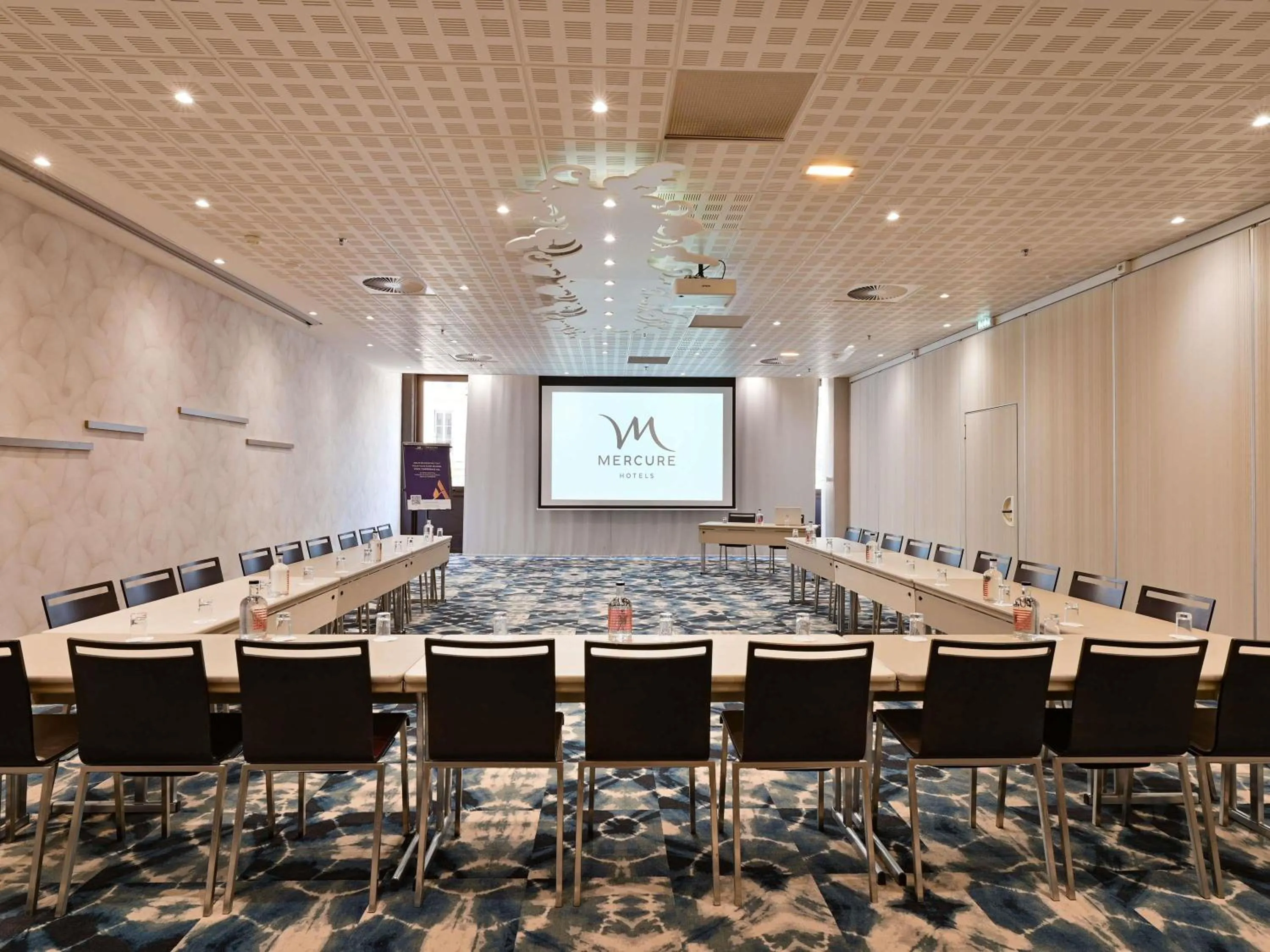 Meeting/conference room in Mercure Marseille Centre Vieux Port