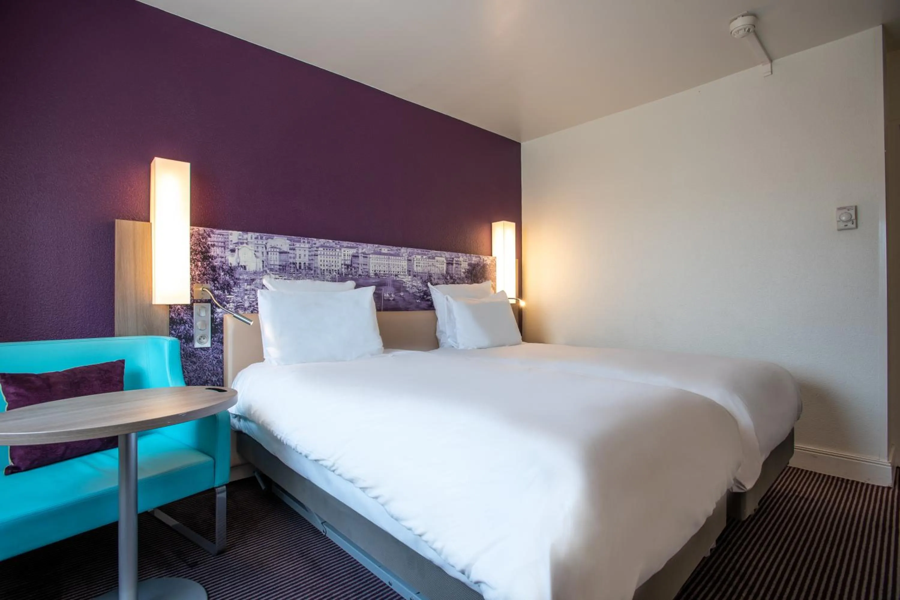 Bedroom, Bed in Mercure Marseille Centre Vieux Port