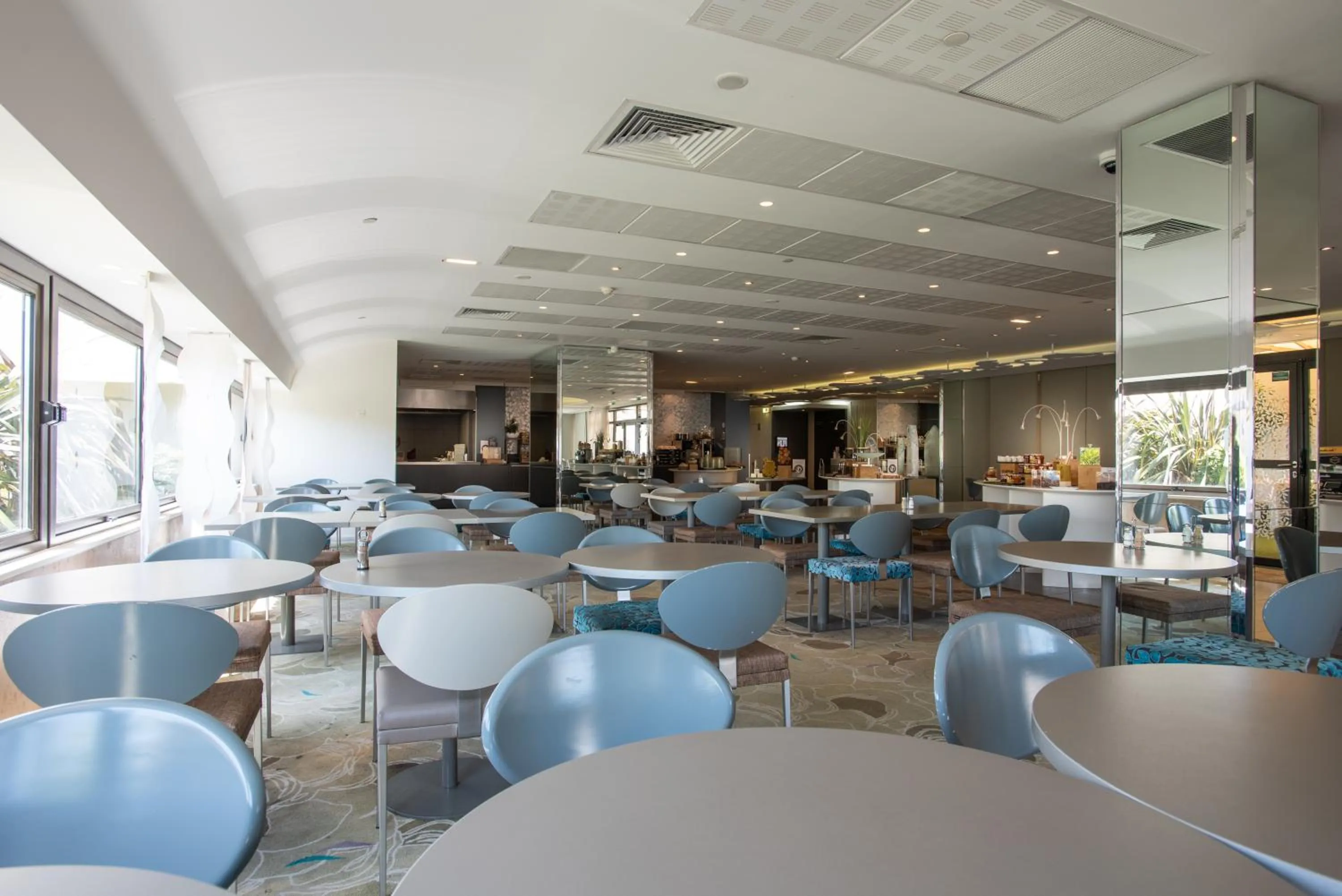 Restaurant/places to eat in Mercure Marseille Centre Vieux Port