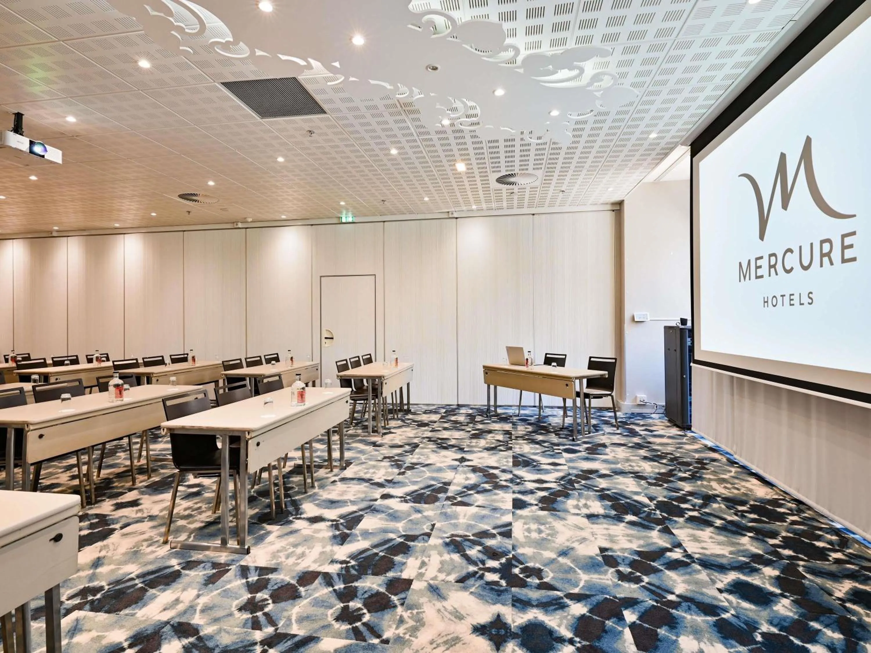 Meeting/conference room in Mercure Marseille Centre Vieux Port