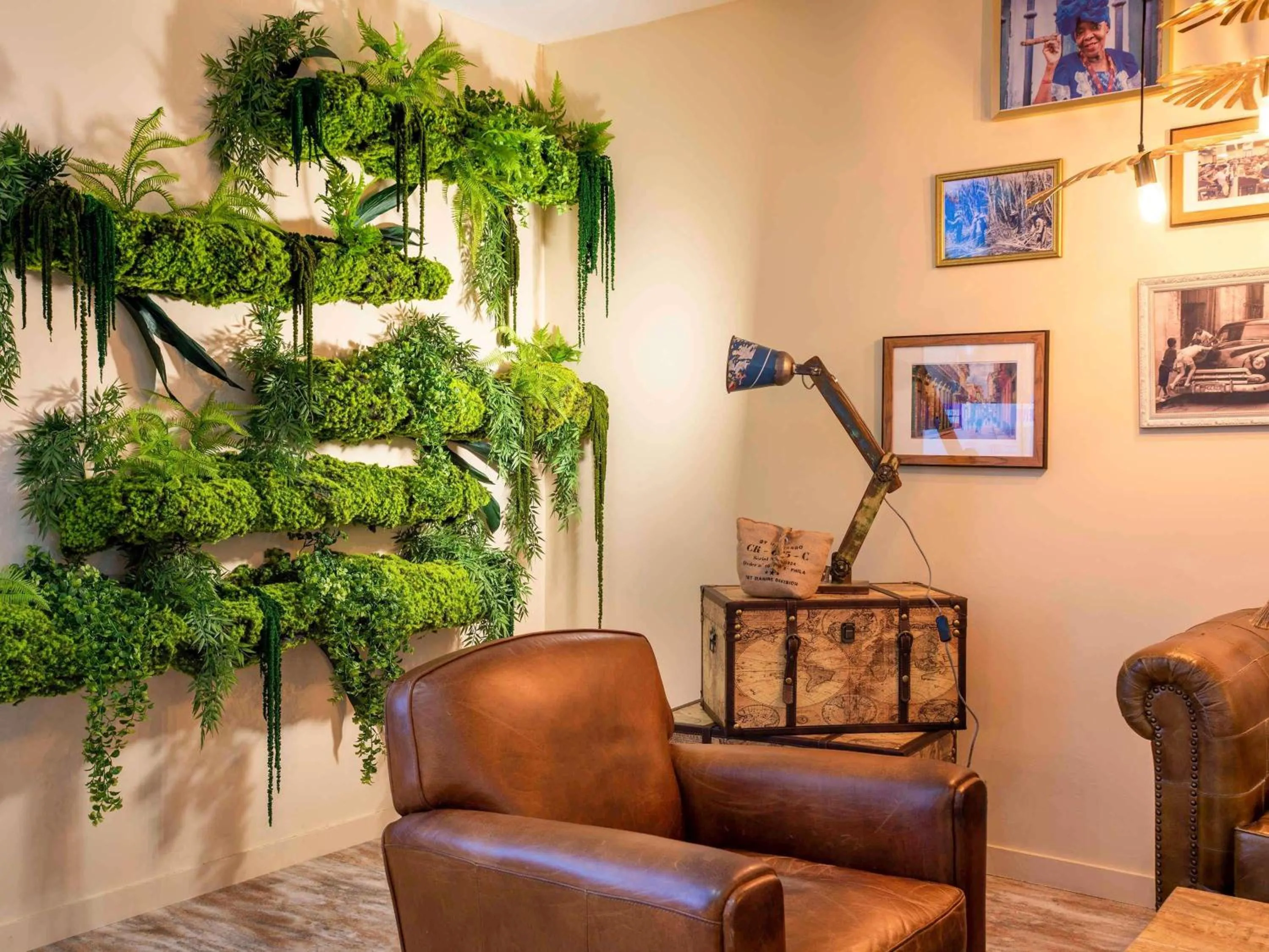 Property building in Mercure Marseille Centre Vieux Port