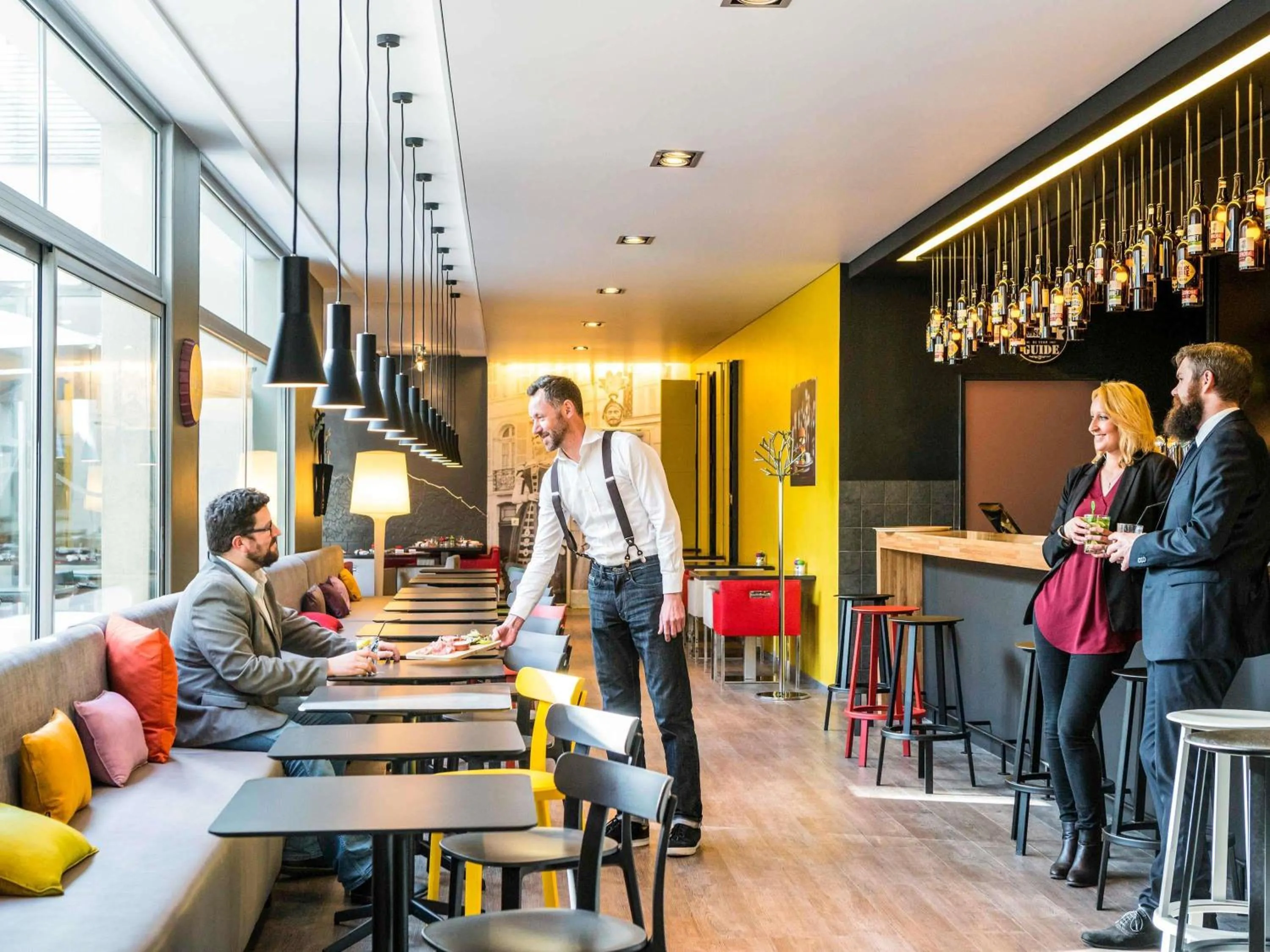 Lounge or bar in Novotel Lille Centre Gares