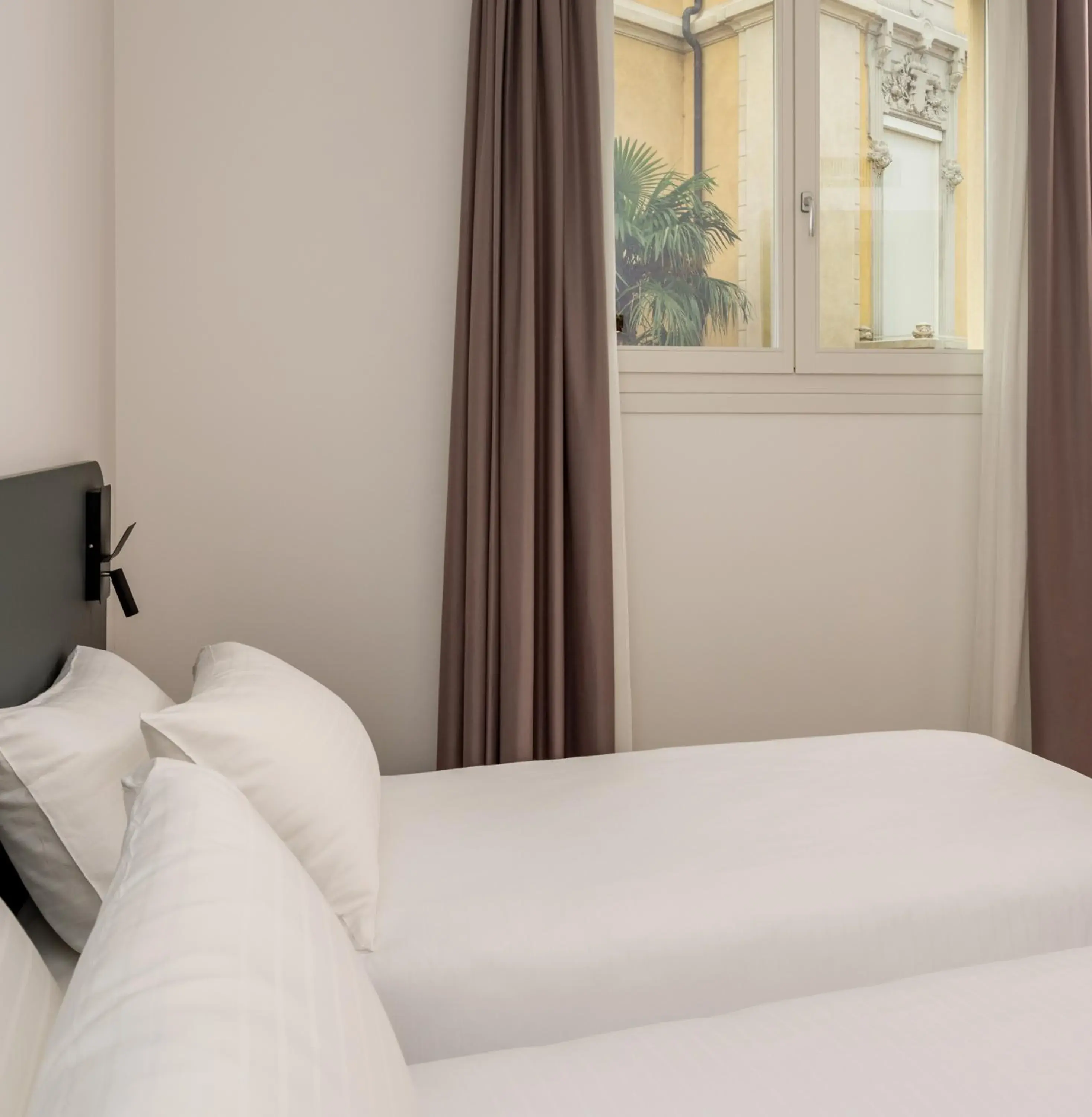 Superior Double or Twin Room in Hotel Canton dell'Orto Superior Double or Twin Room in Hotel Canton dell'Orto