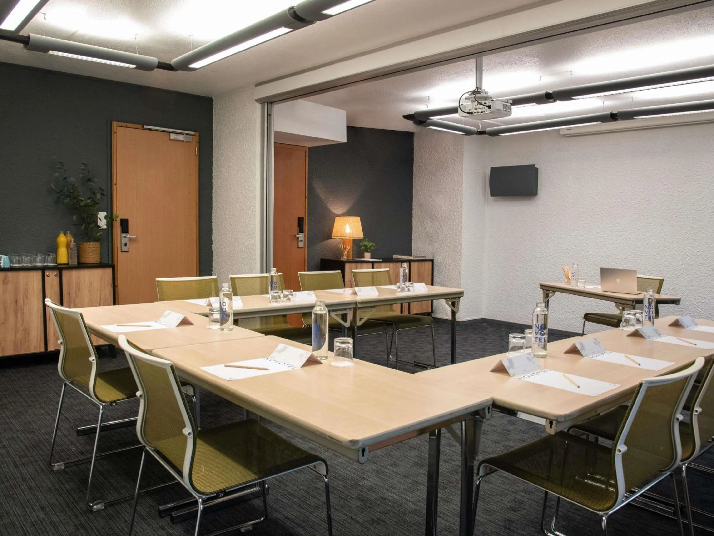 Meeting/conference room in Novotel Nice Aéroport Cap 3000