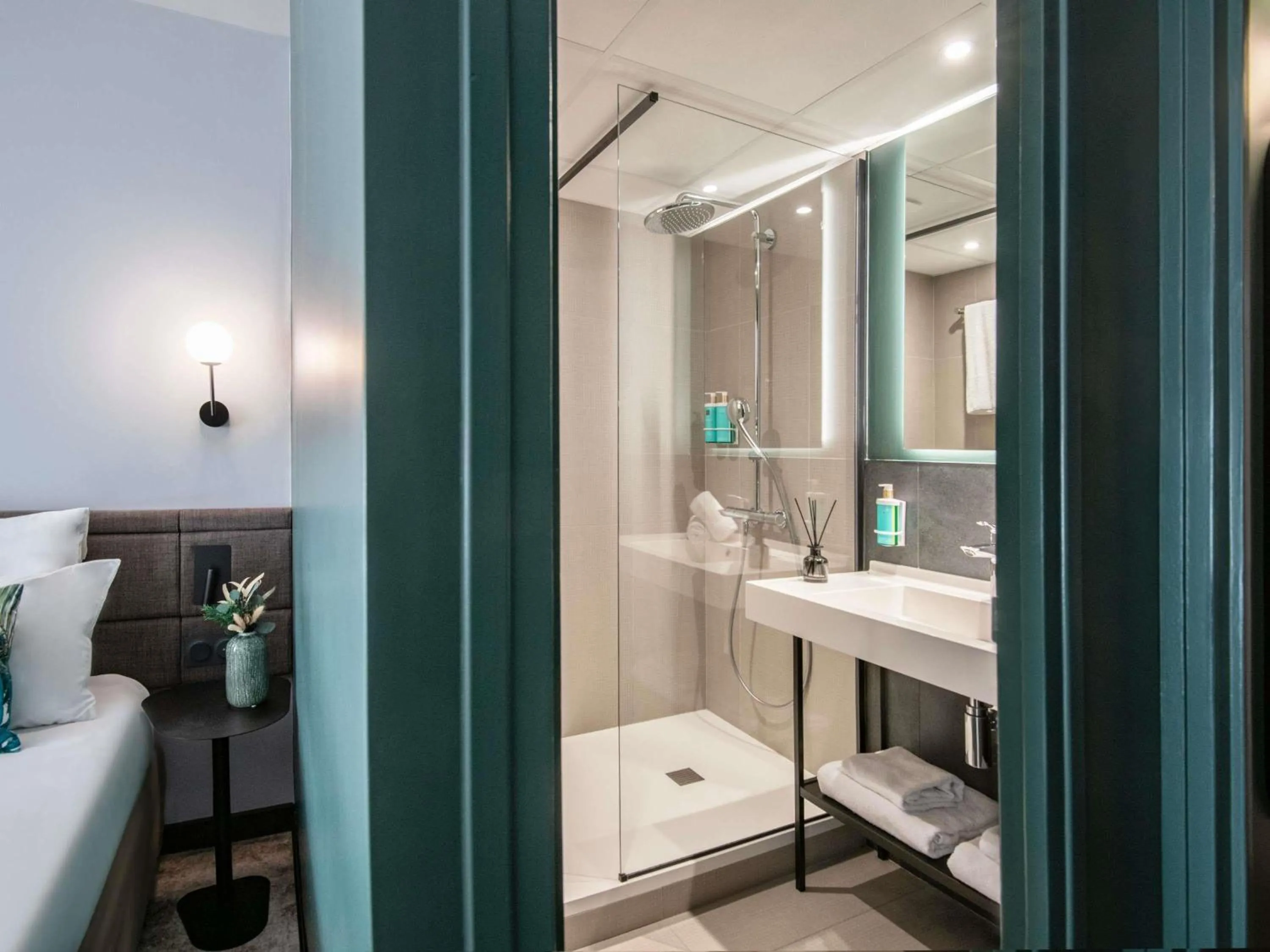 Bedroom in Novotel Nice Aéroport Cap 3000