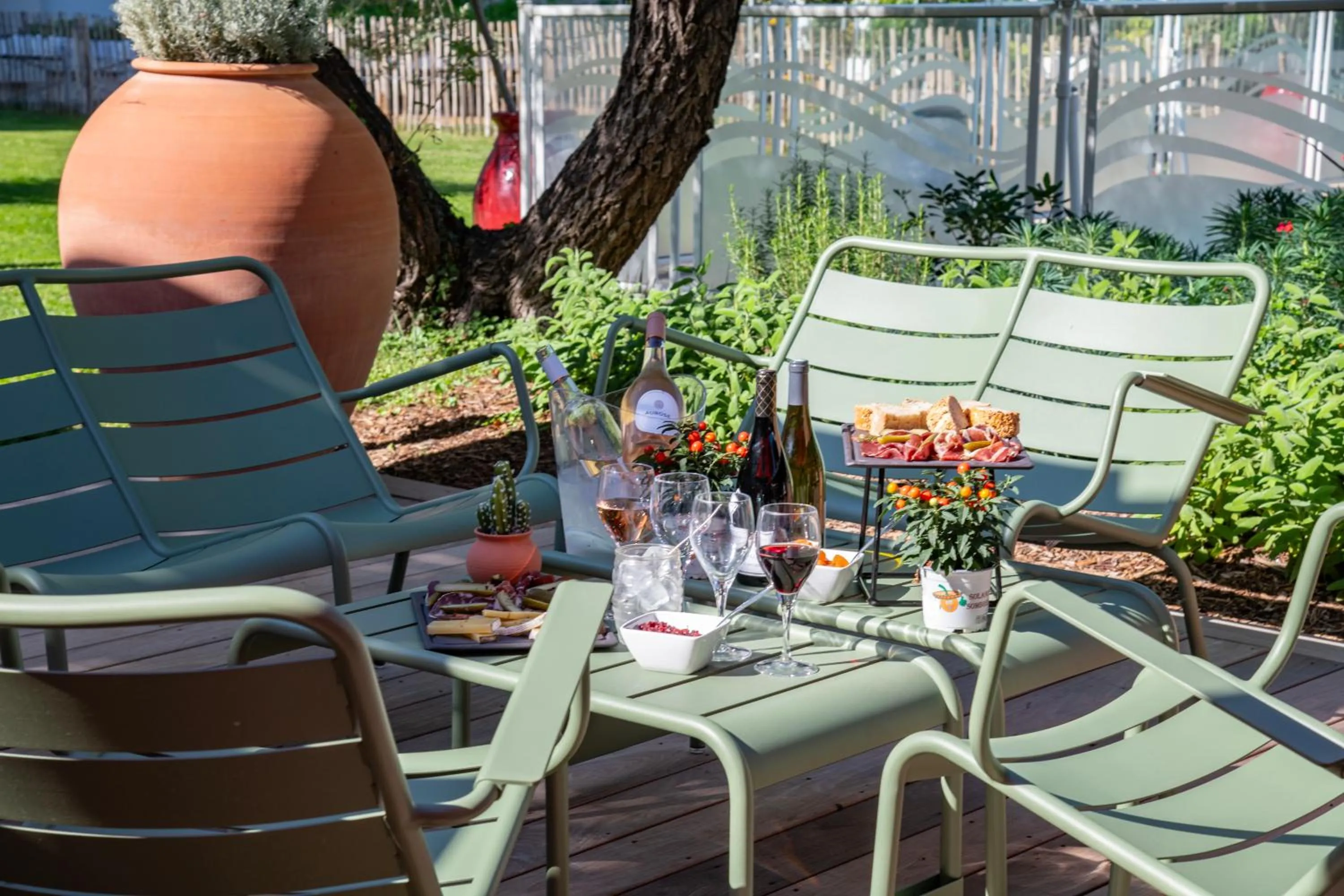 Patio in Novotel Nice Aéroport Cap 3000