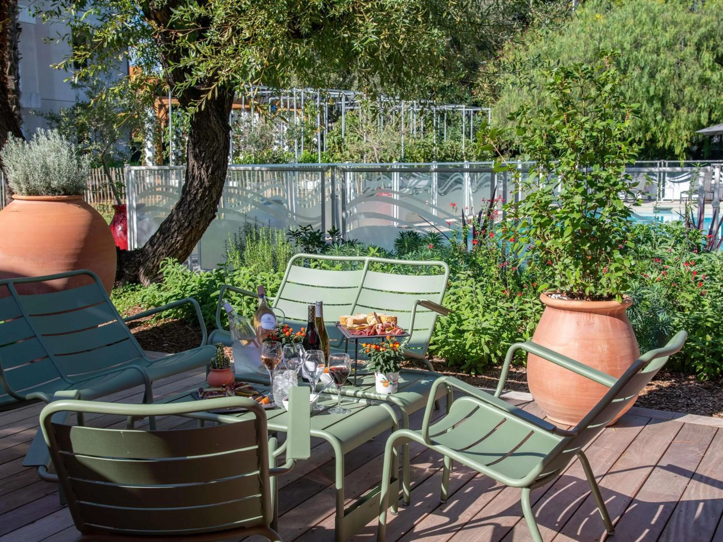 Lounge or bar in Novotel Nice Aéroport Cap 3000