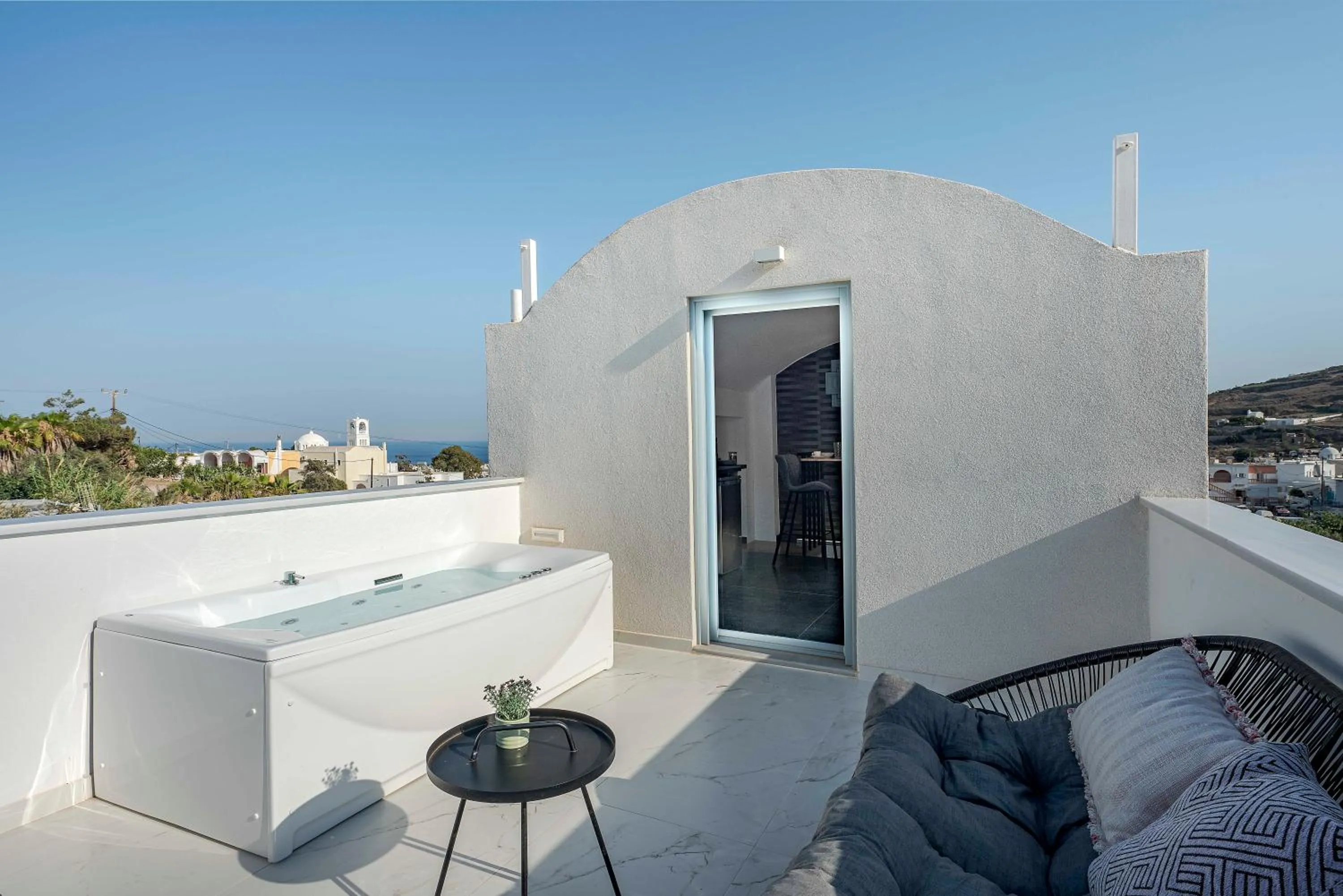 BlackStone Luxury Suites