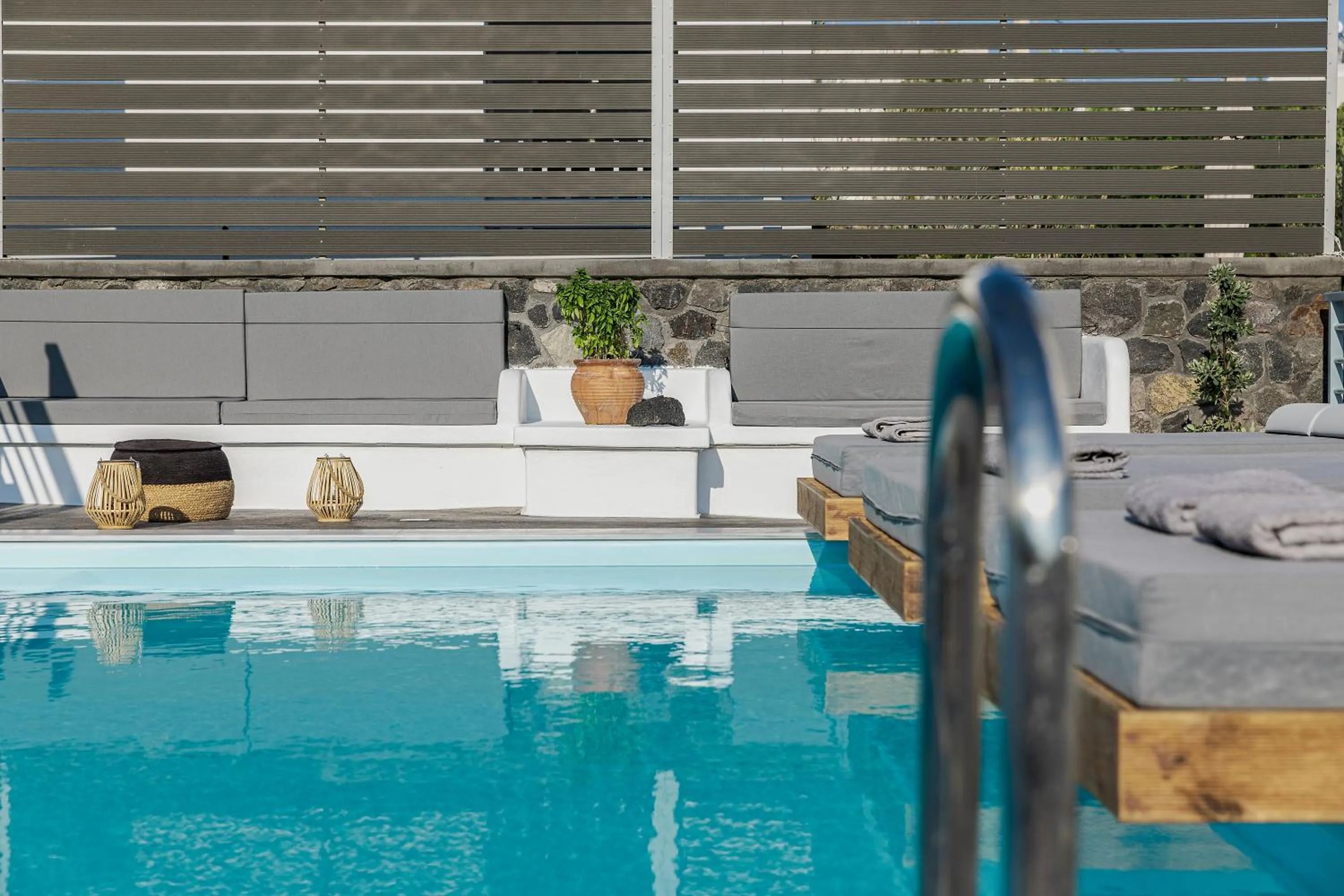 BlackStone Luxury Suites