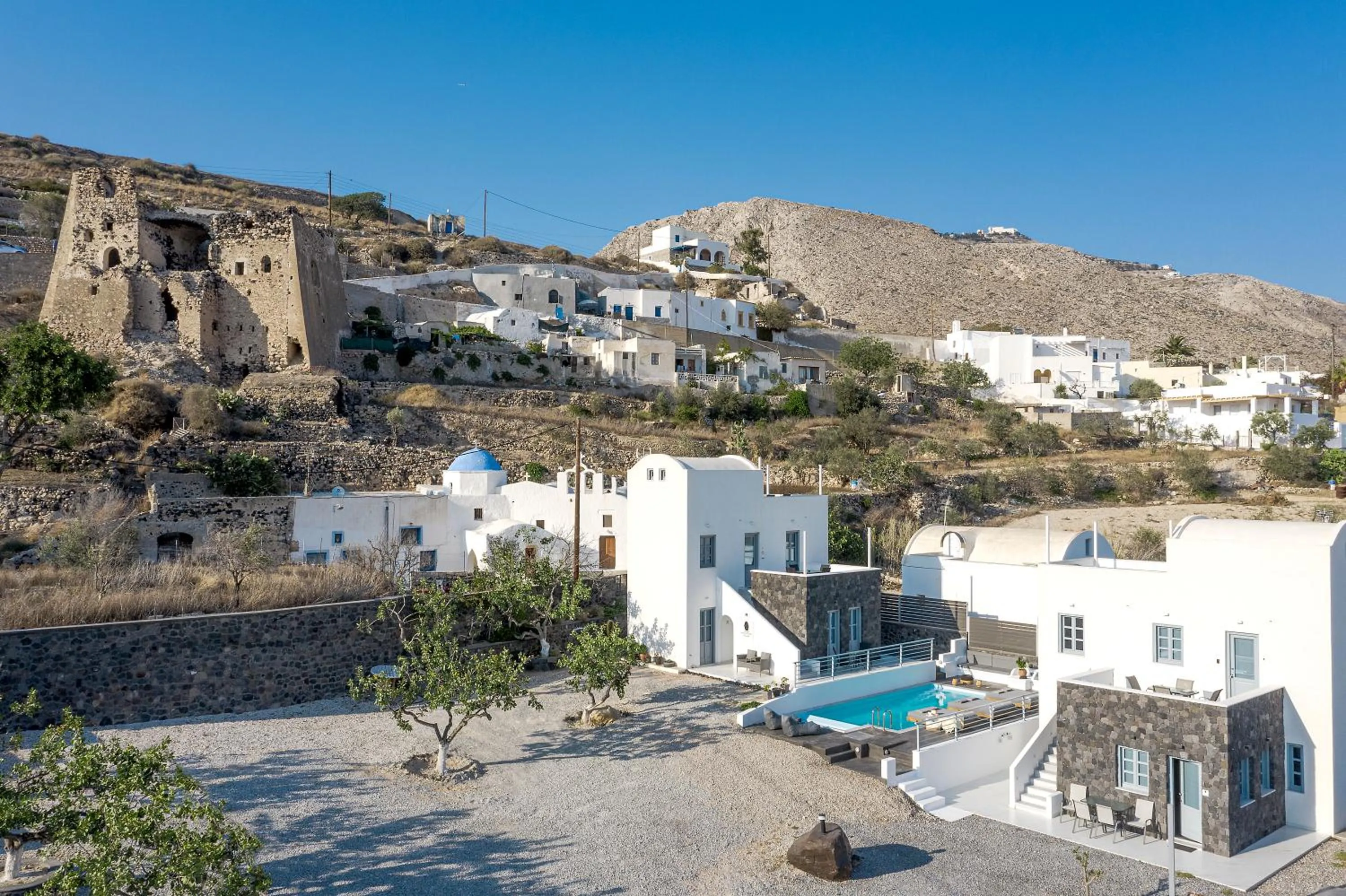 BlackStone Luxury Suites