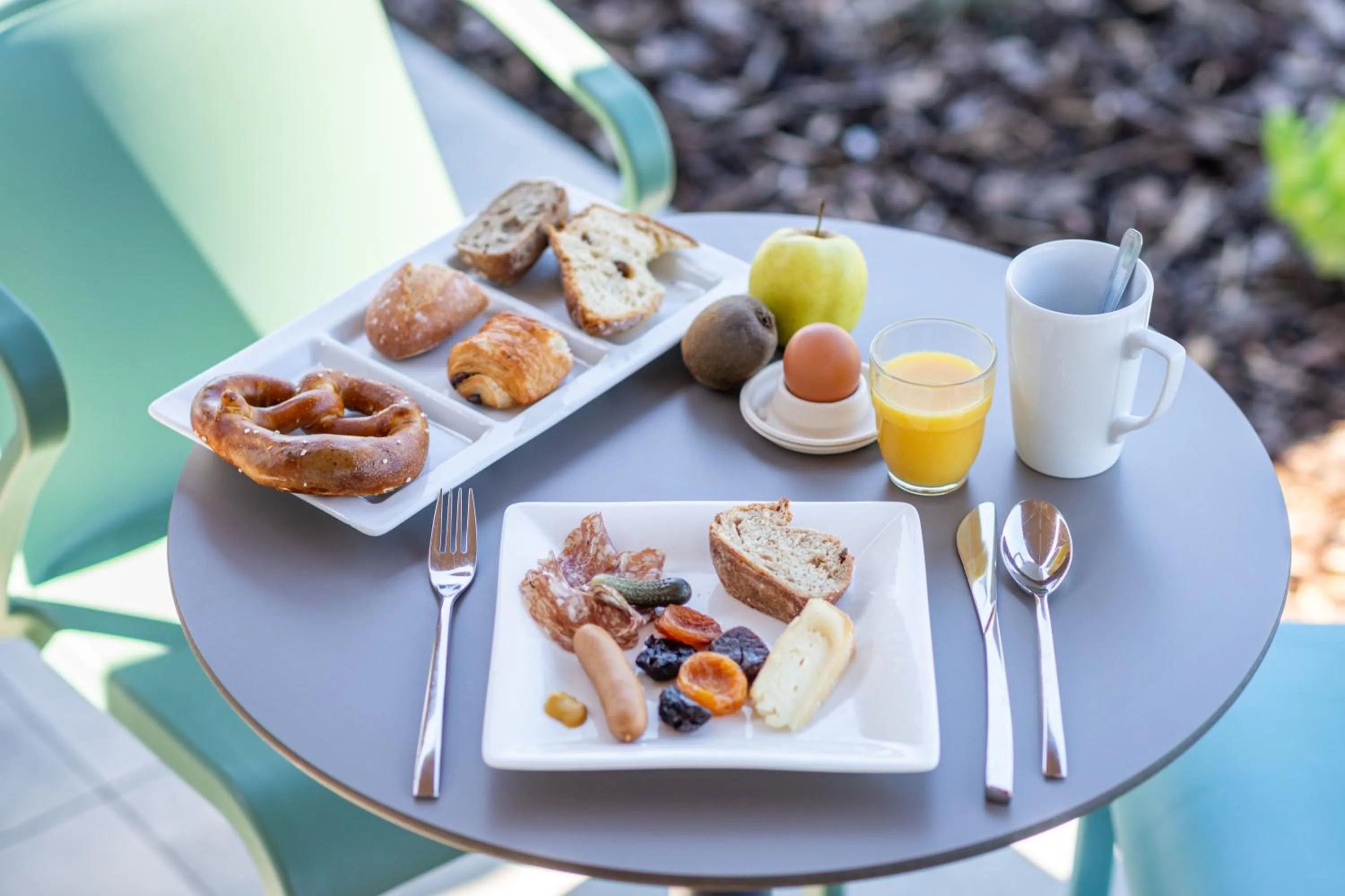 Patio in Ibis Styles Colmar Nord