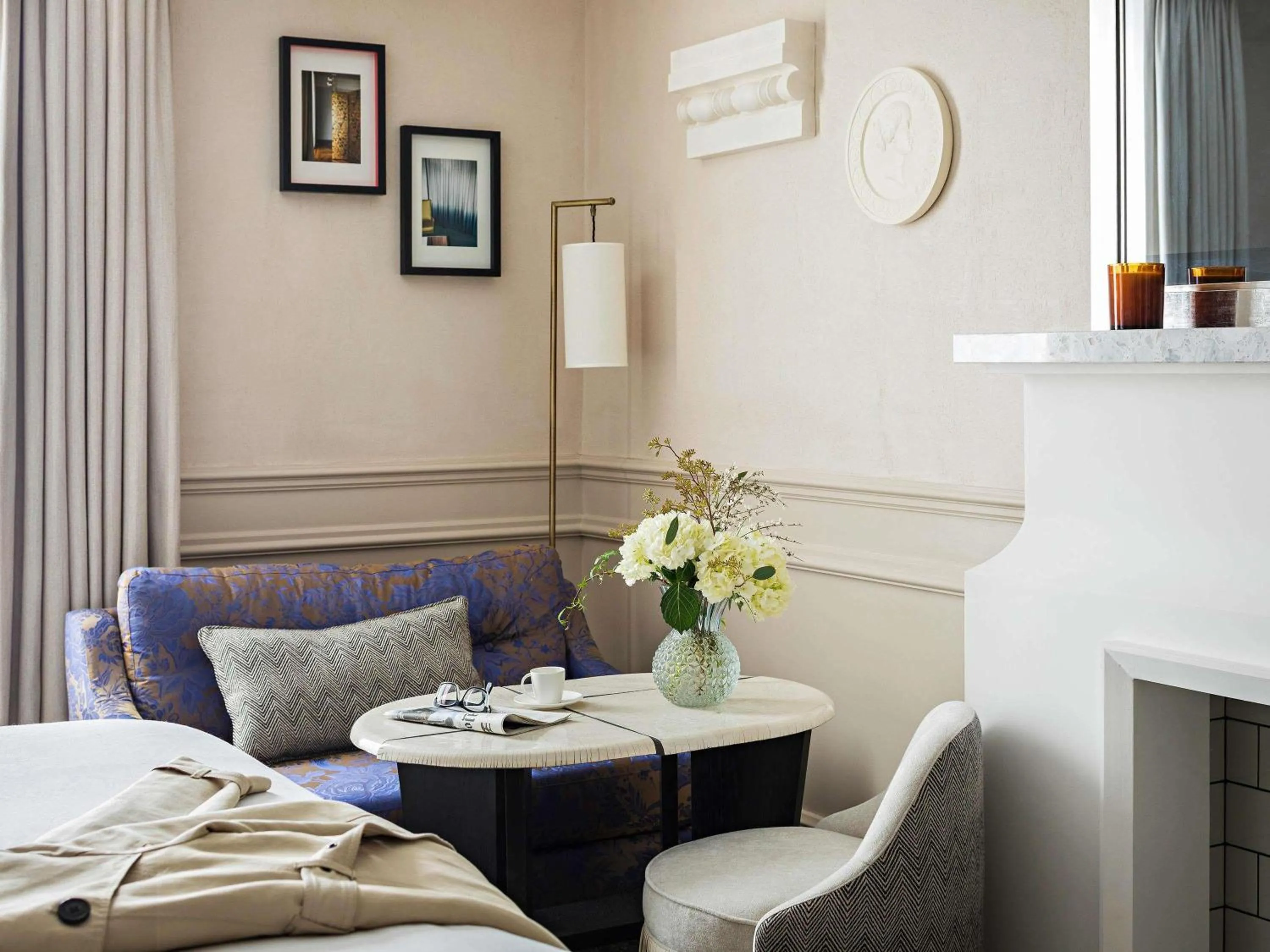 Bedroom, Bed in Sofitel Le Scribe Paris Opera