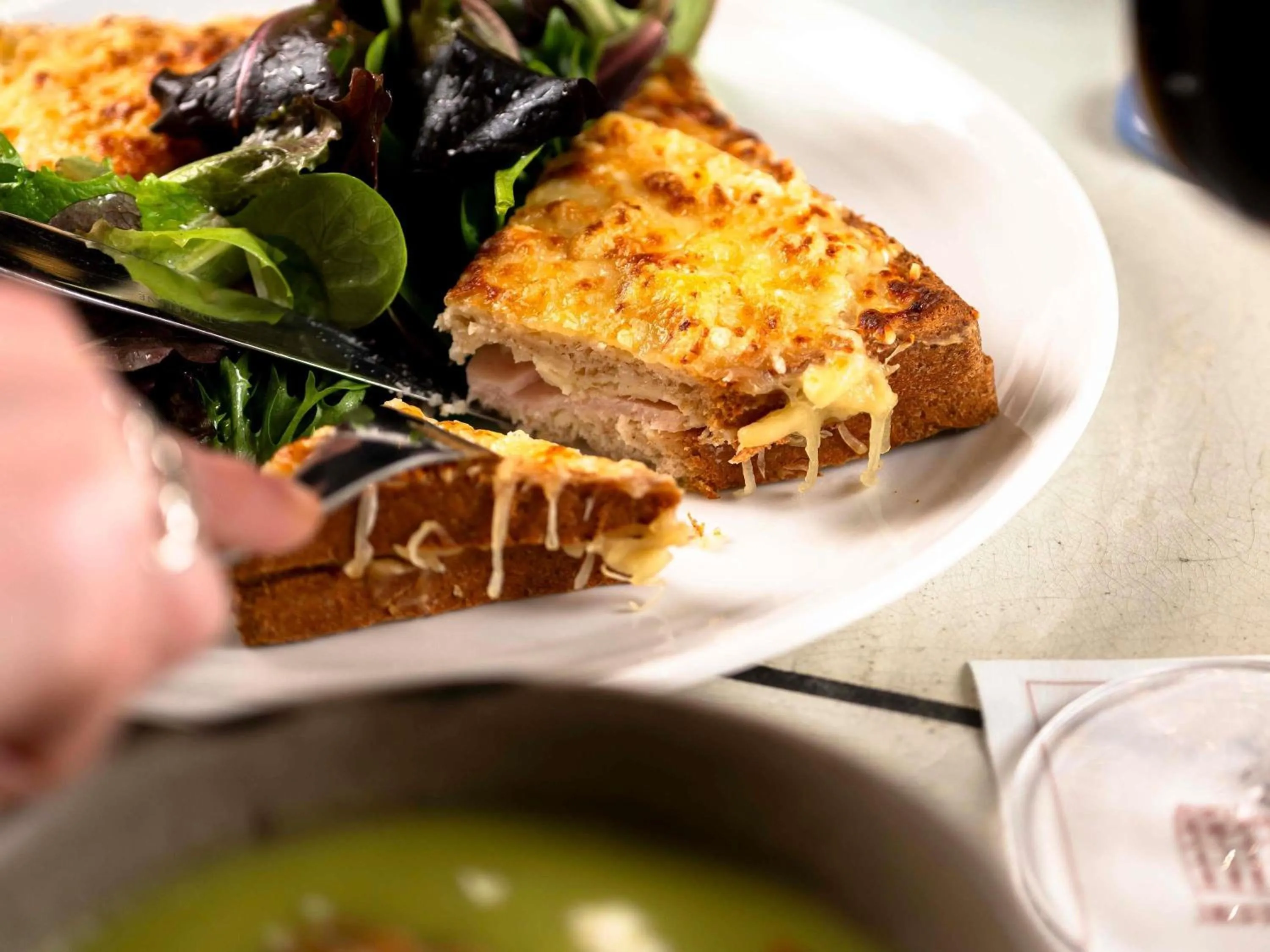 Lounge or bar in Sofitel Le Scribe Paris Opera