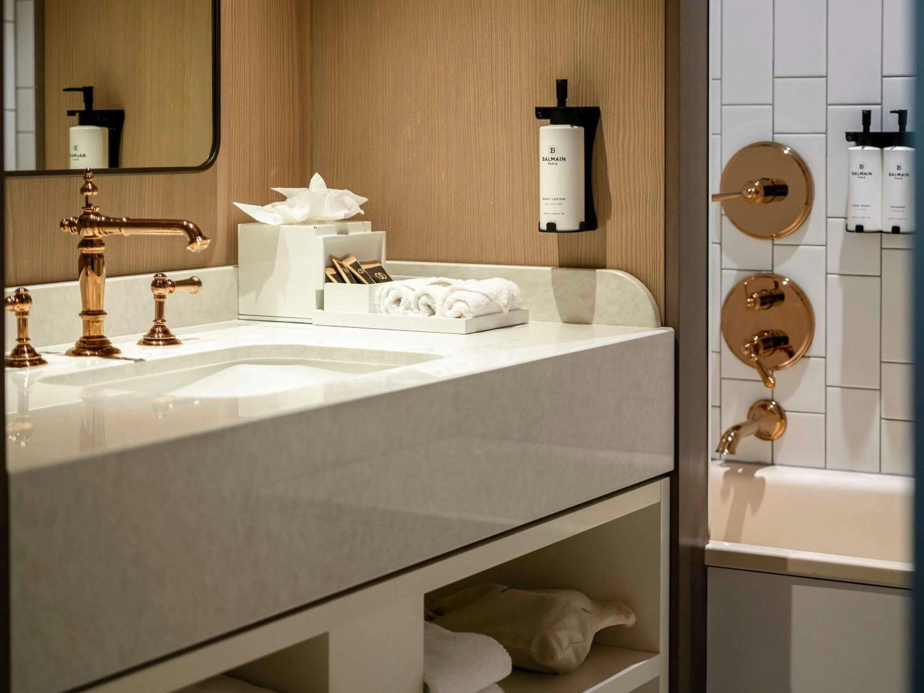 Bedroom in Sofitel Le Scribe Paris Opera