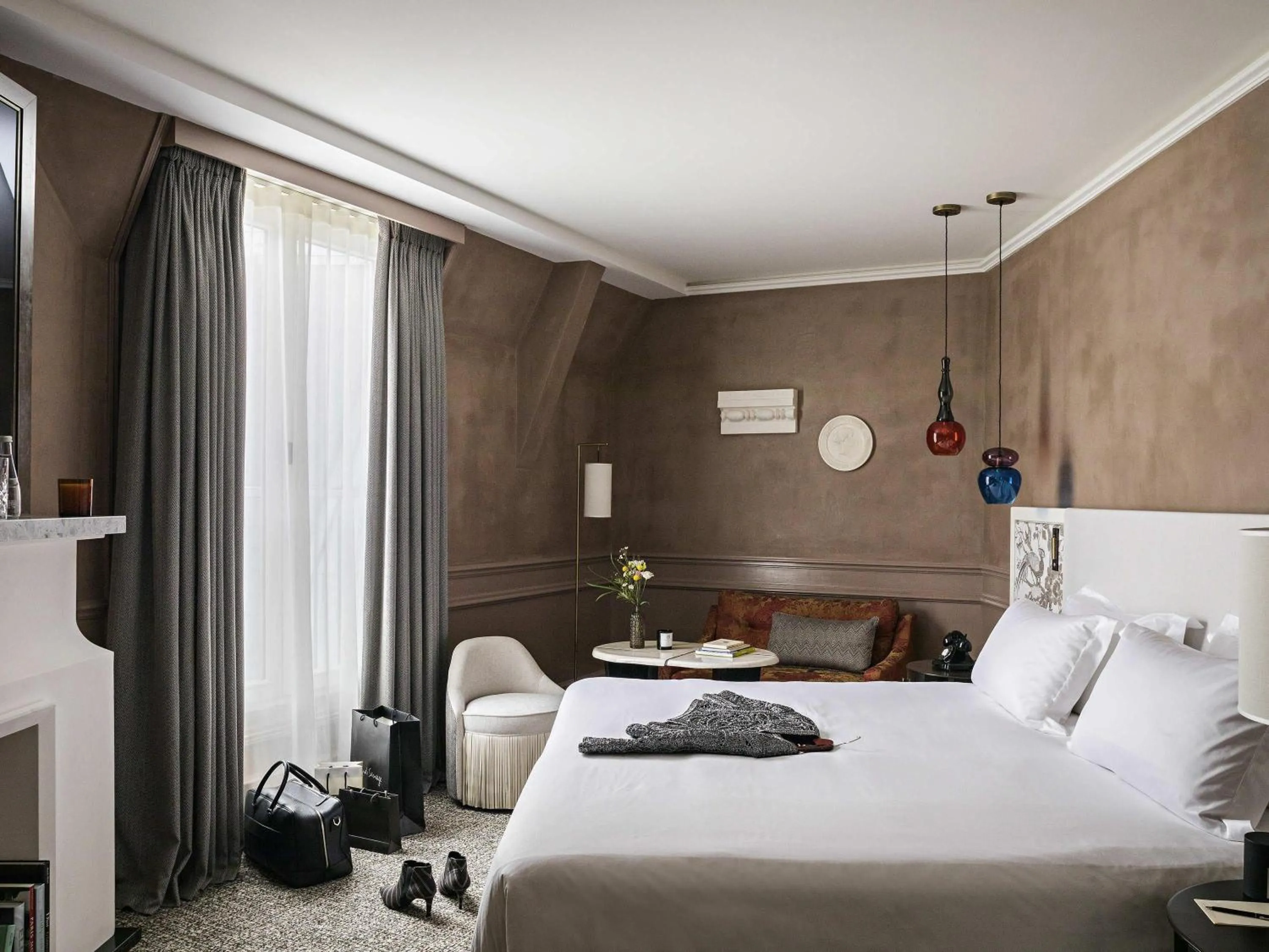 Bedroom, Bed in Sofitel Le Scribe Paris Opera