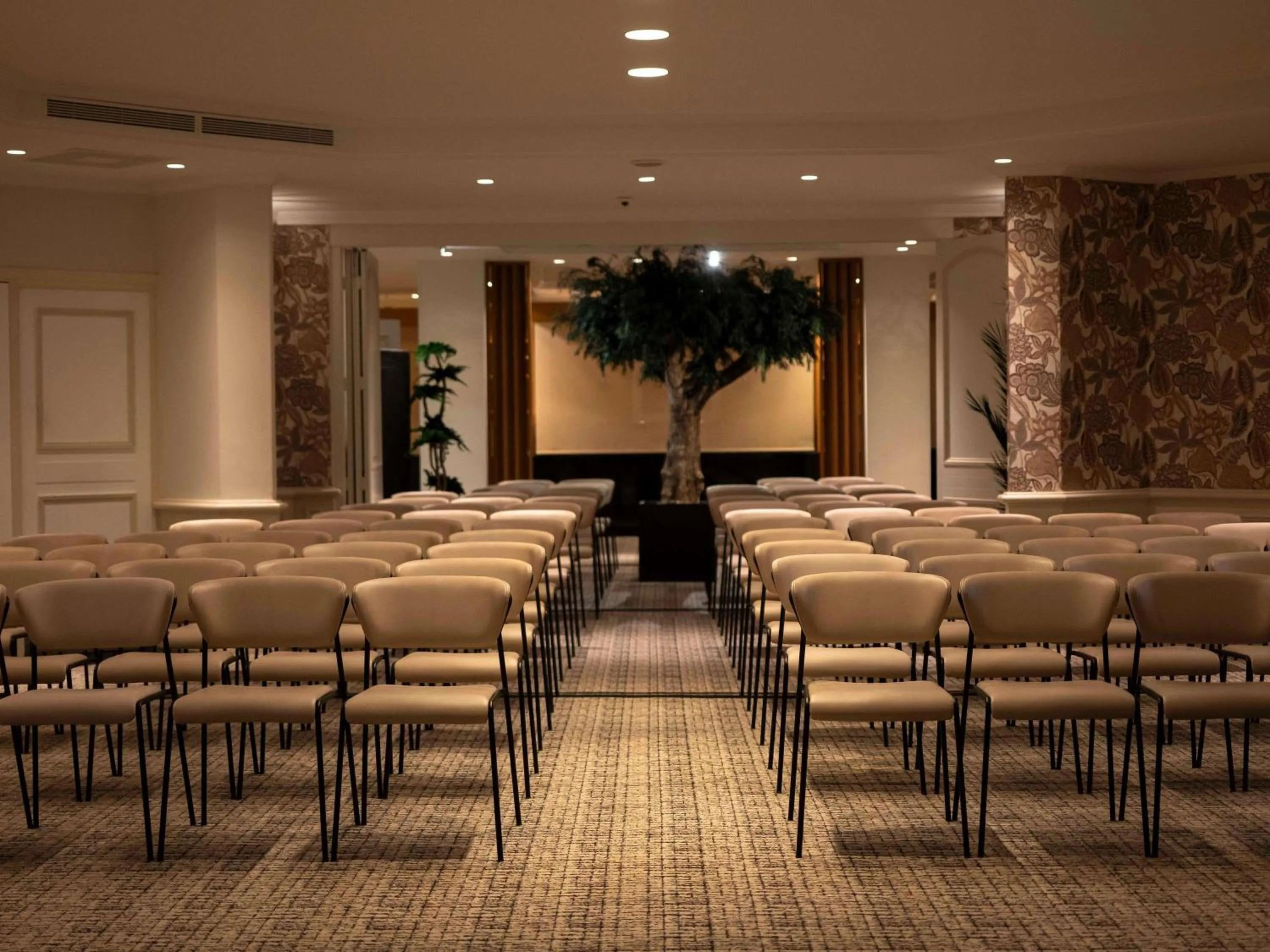 Meeting/conference room in Sofitel Le Scribe Paris Opera