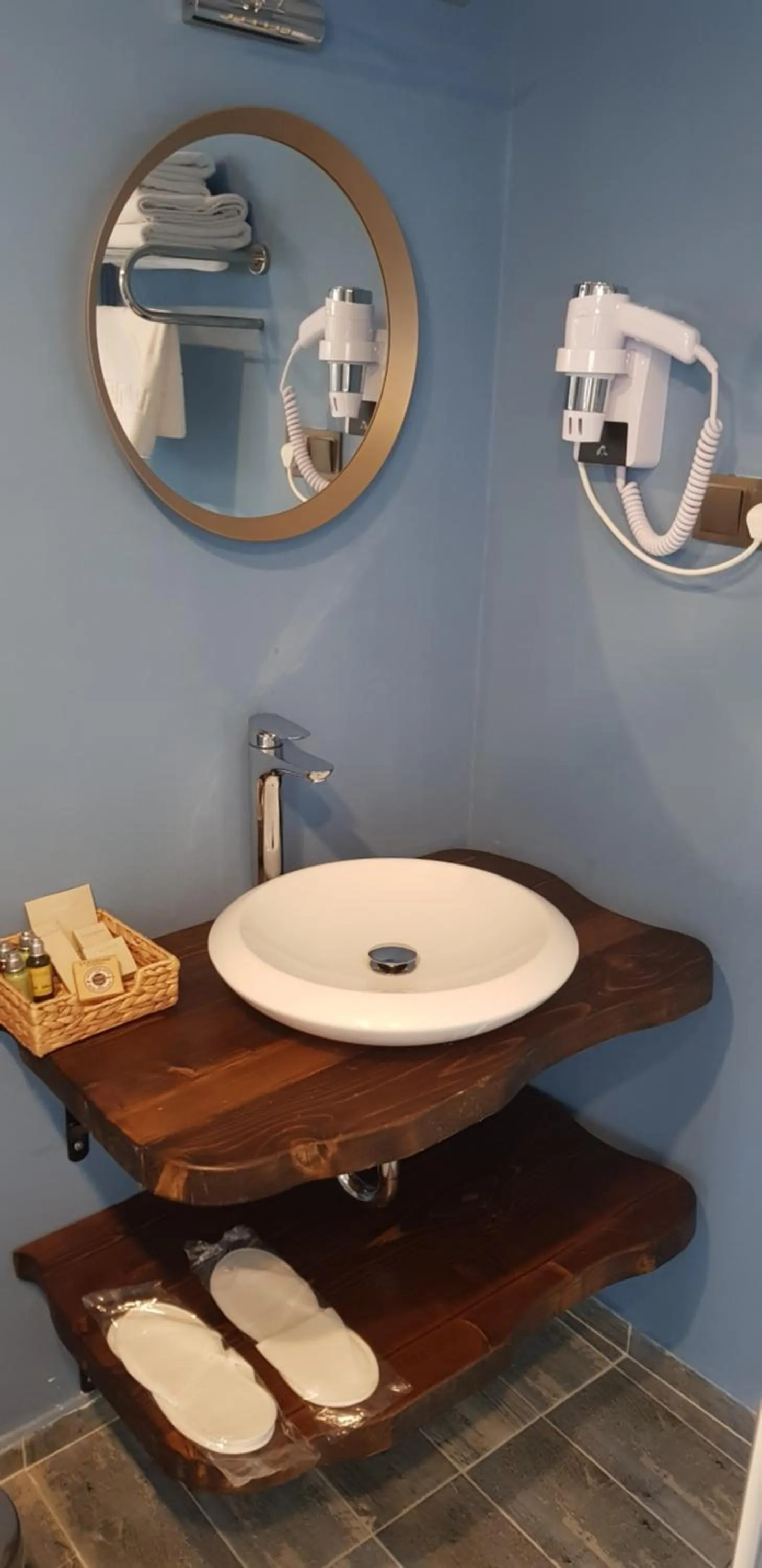 Bathroom in Fuego Design Suites