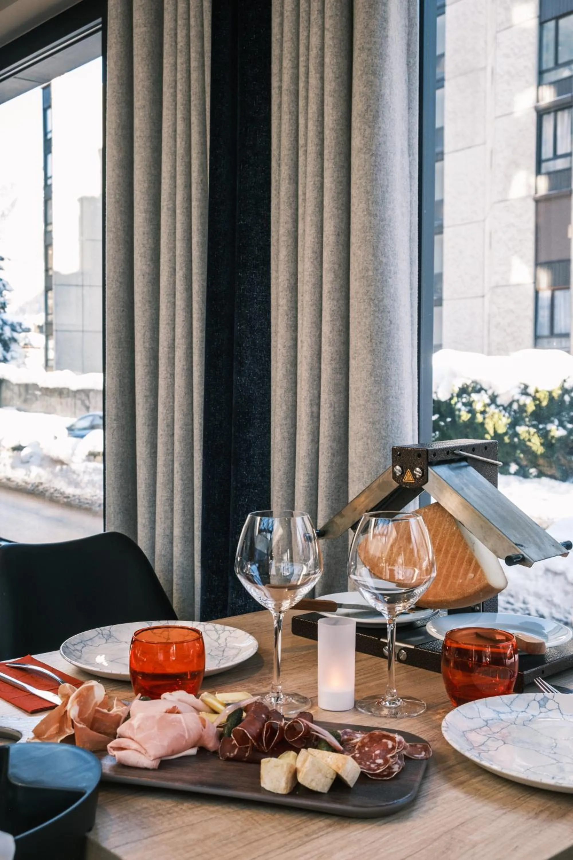 Restaurant/places to eat in Chalet Hôtel Le Prieuré & Spa