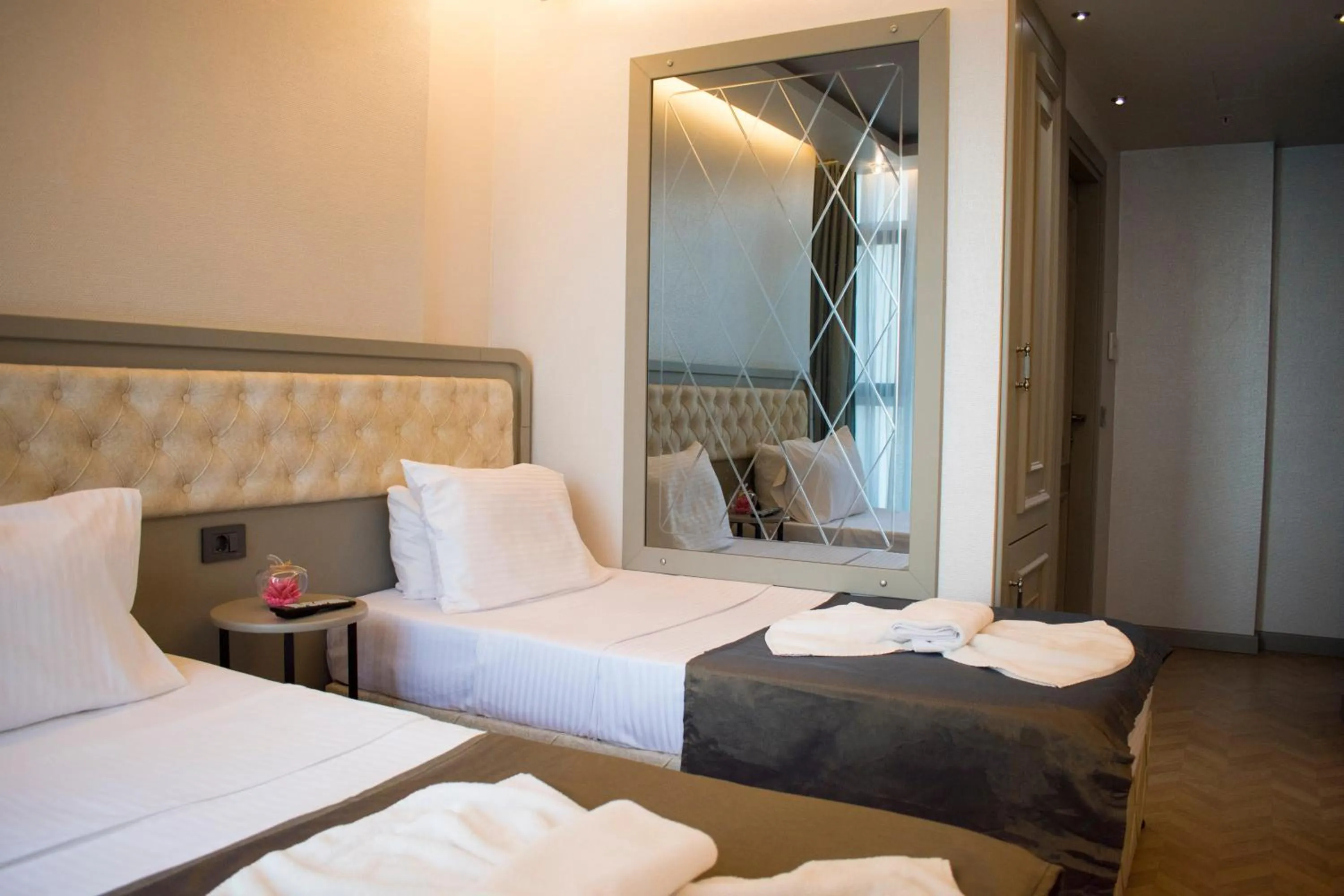 Photo of the whole room, Bed in Mayer Hotel Istanbul