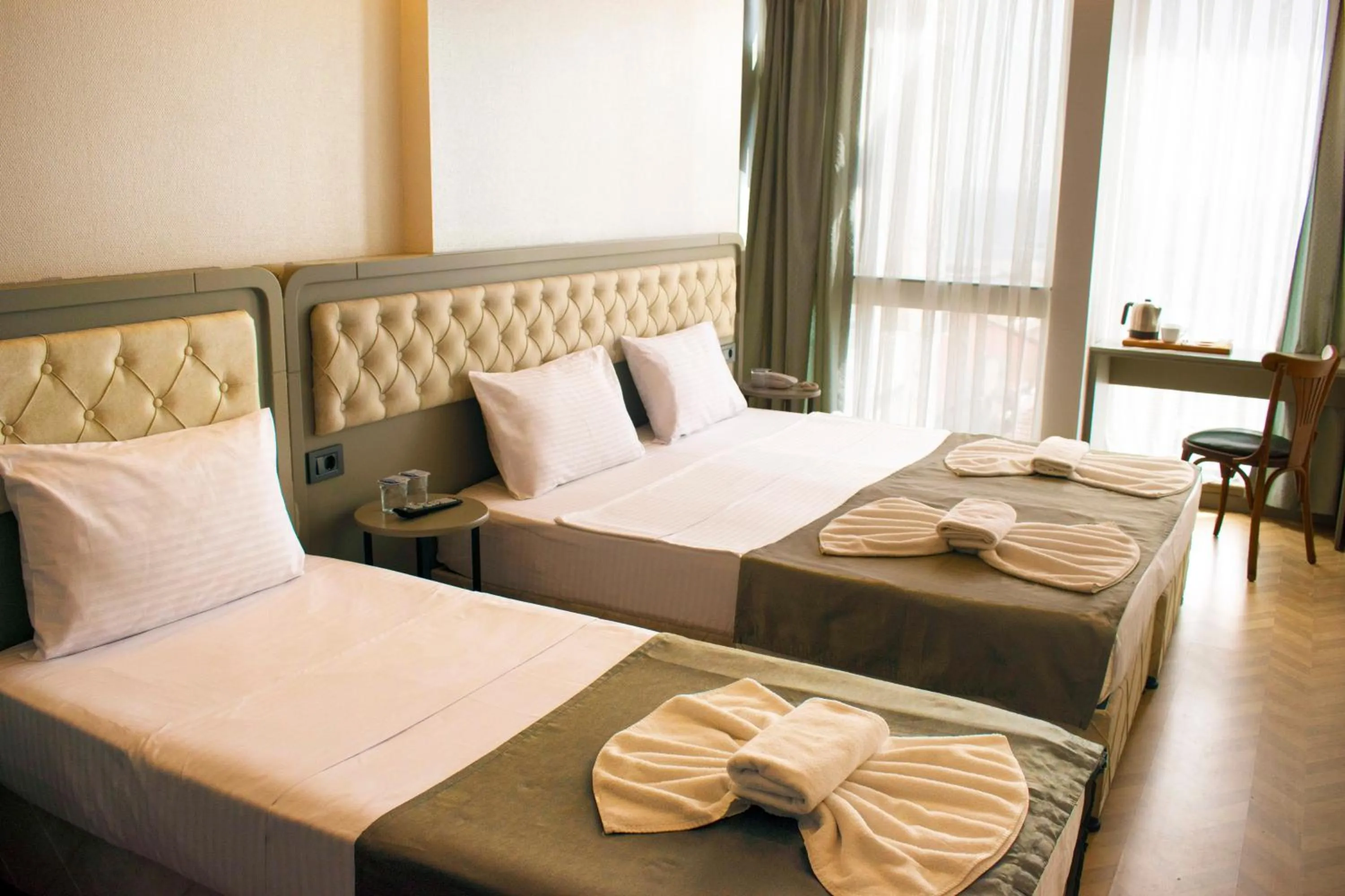 Photo of the whole room, Bed in Mayer Hotel Istanbul