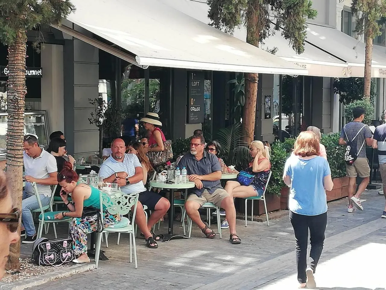 Property building in Day in Athens