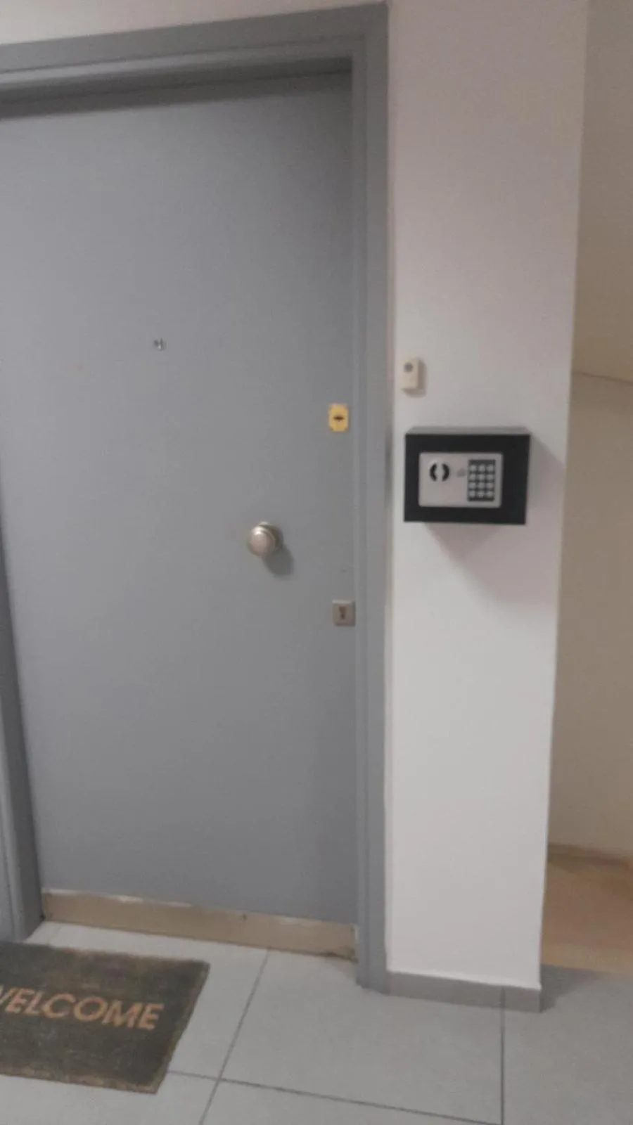 Facade/entrance in Day in Athens