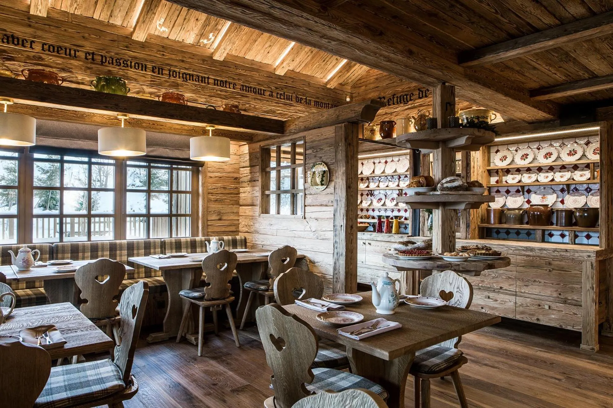 Restaurant/places to eat in Le Refuge de la Traye