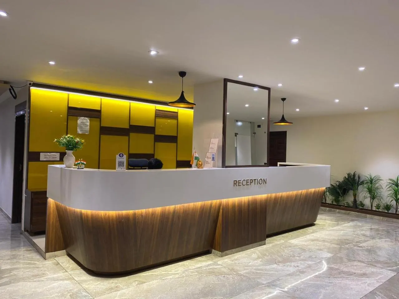 Lobby or reception in Hotel Sparsh Inn - Chandkheda