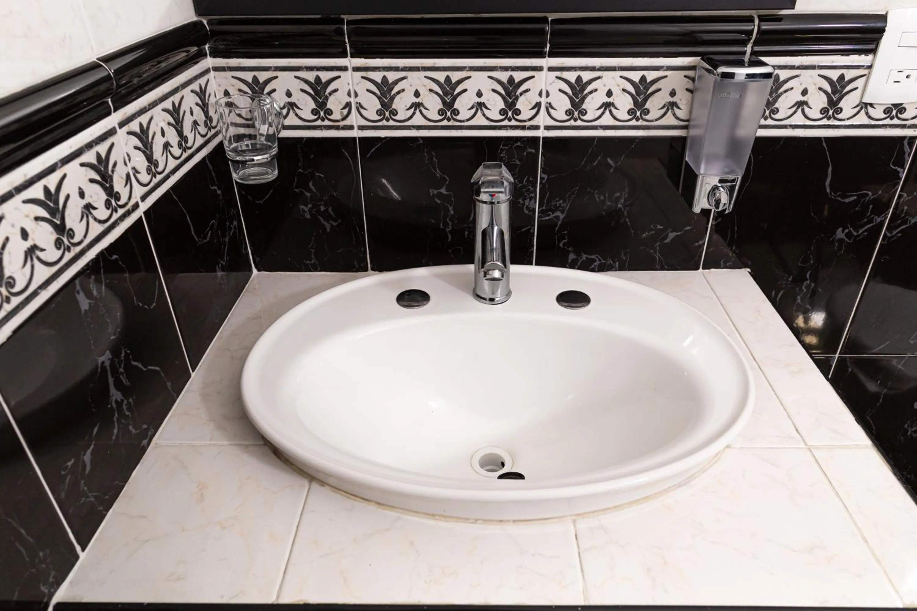 Bathroom in Santa Fe Studios And Suites