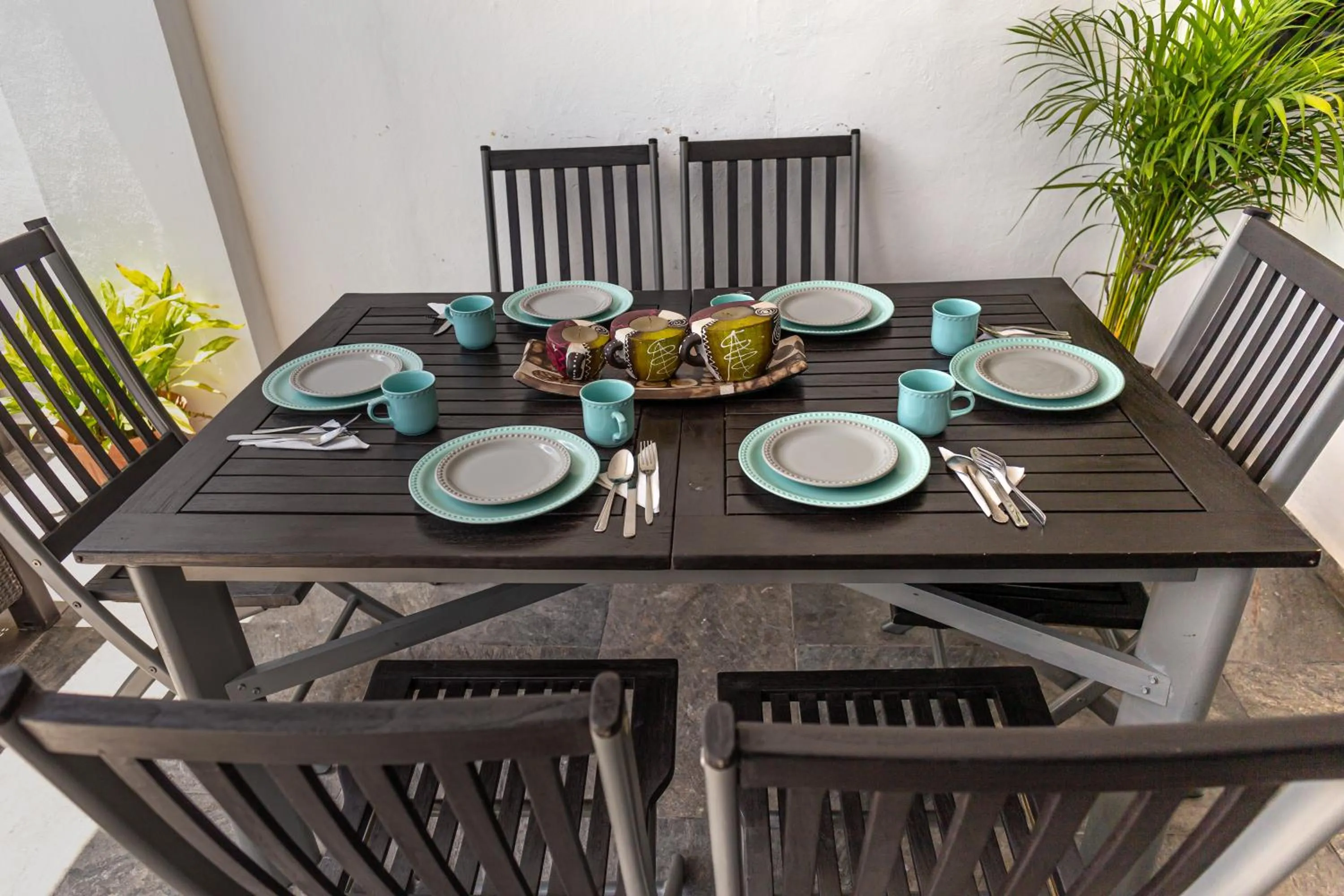 Dining area in Santa Fe Studios And Suites