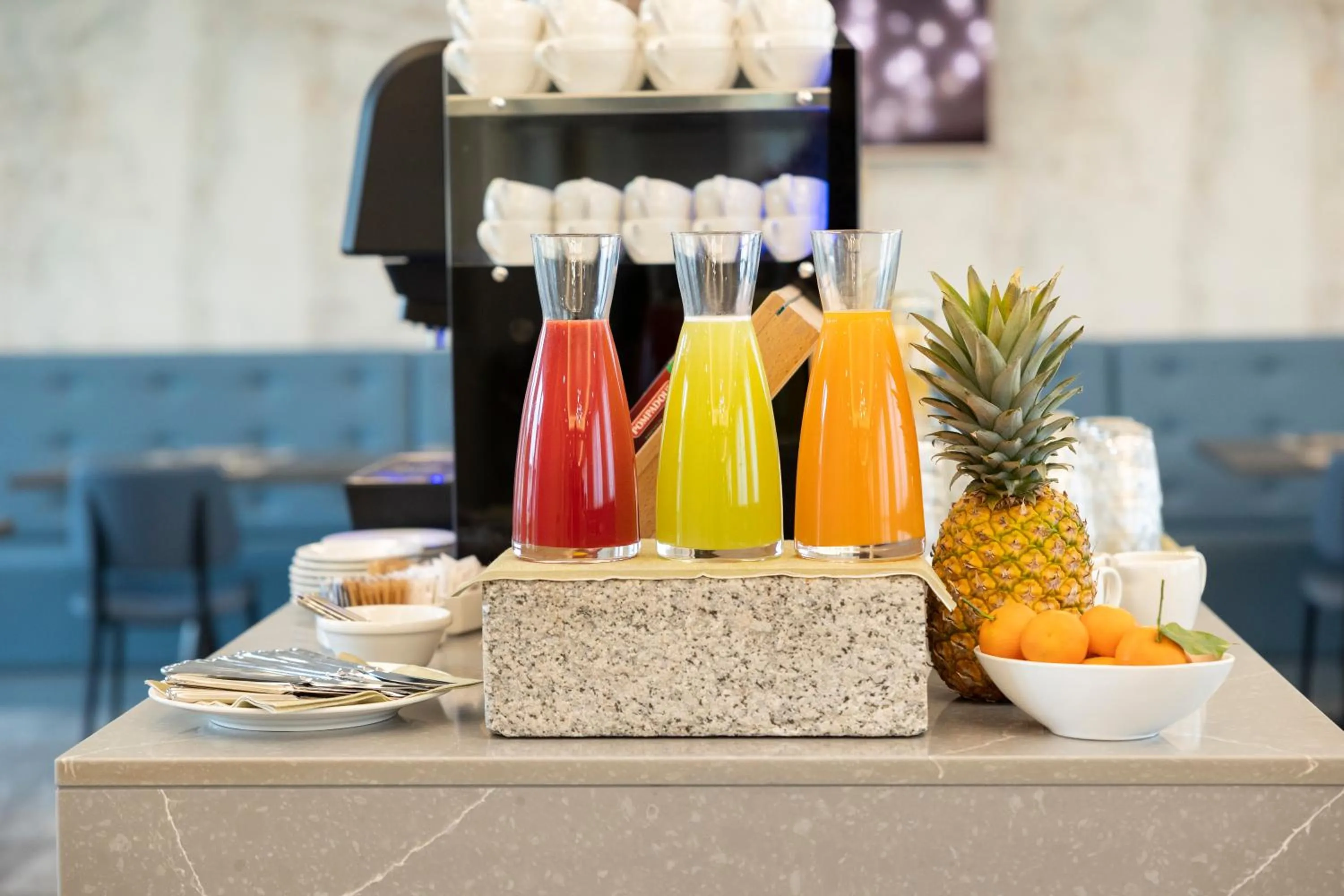 Food and drinks in Hotel La Caporala