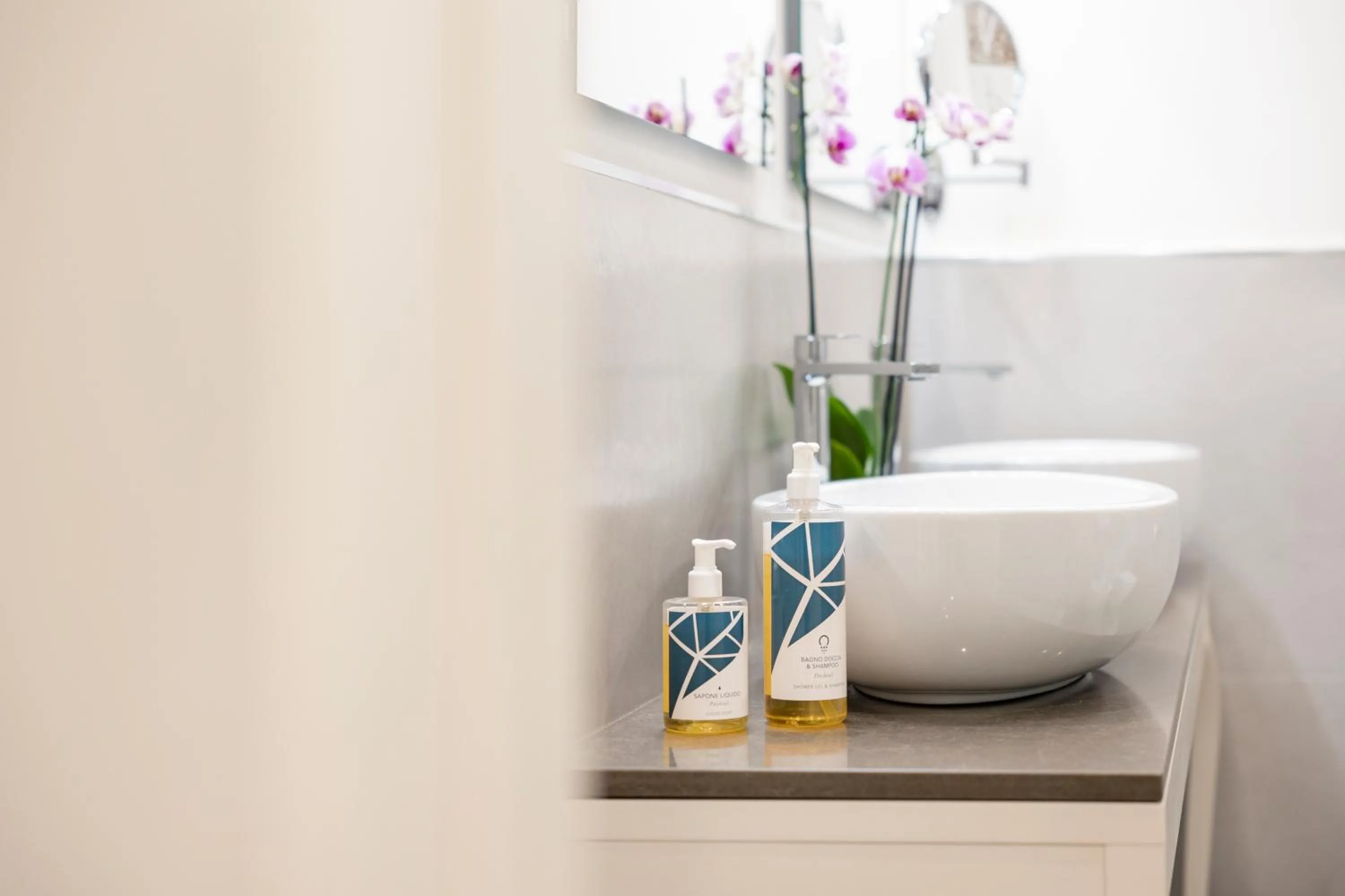 Bathroom in Hotel La Caporala