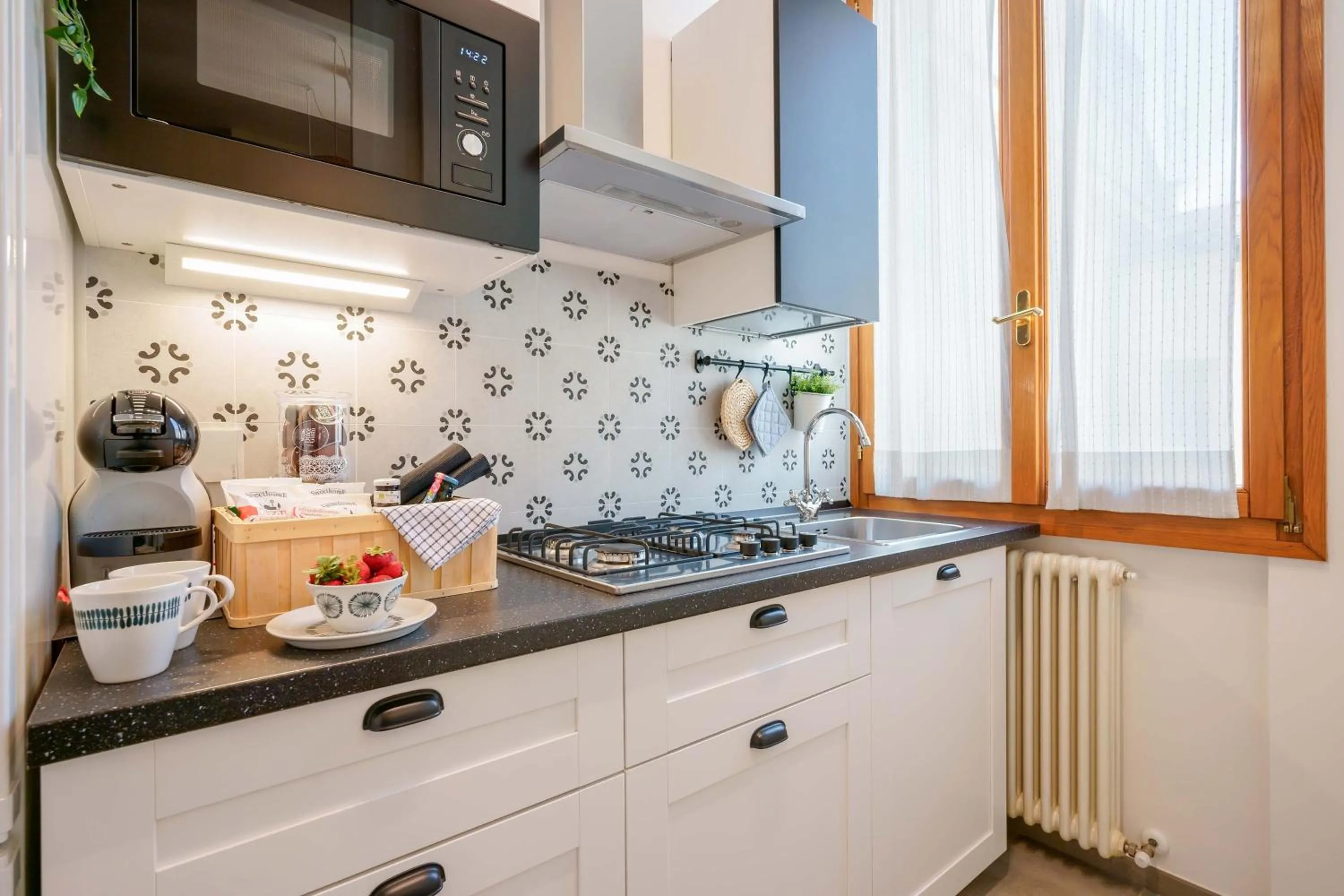Kitchen or kitchenette in B&B Il Viaggio Bologna
