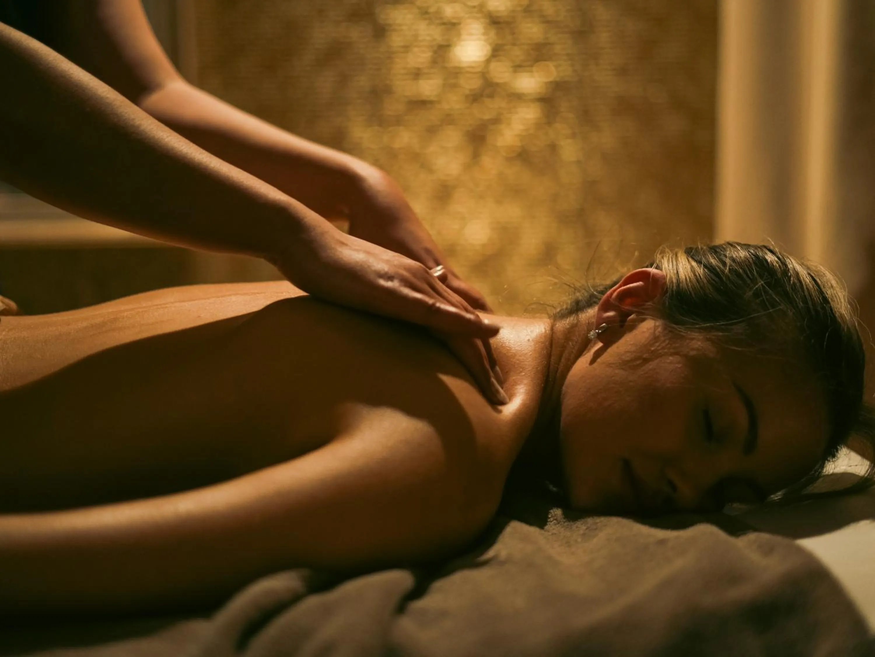 Spa and wellness centre/facilities in Sky Casa Airport