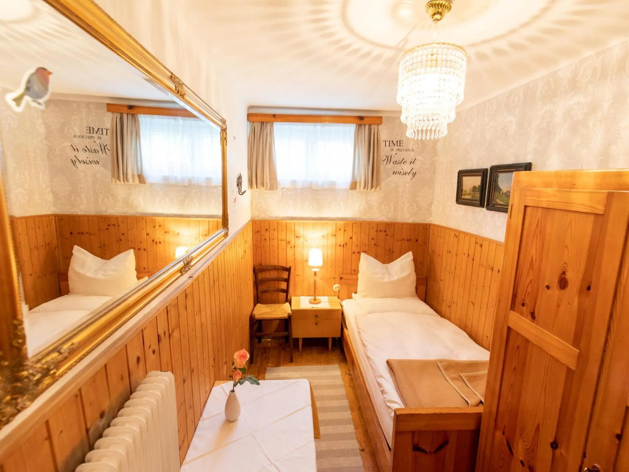 Photo of the whole room in Gästehaus Pension Ria