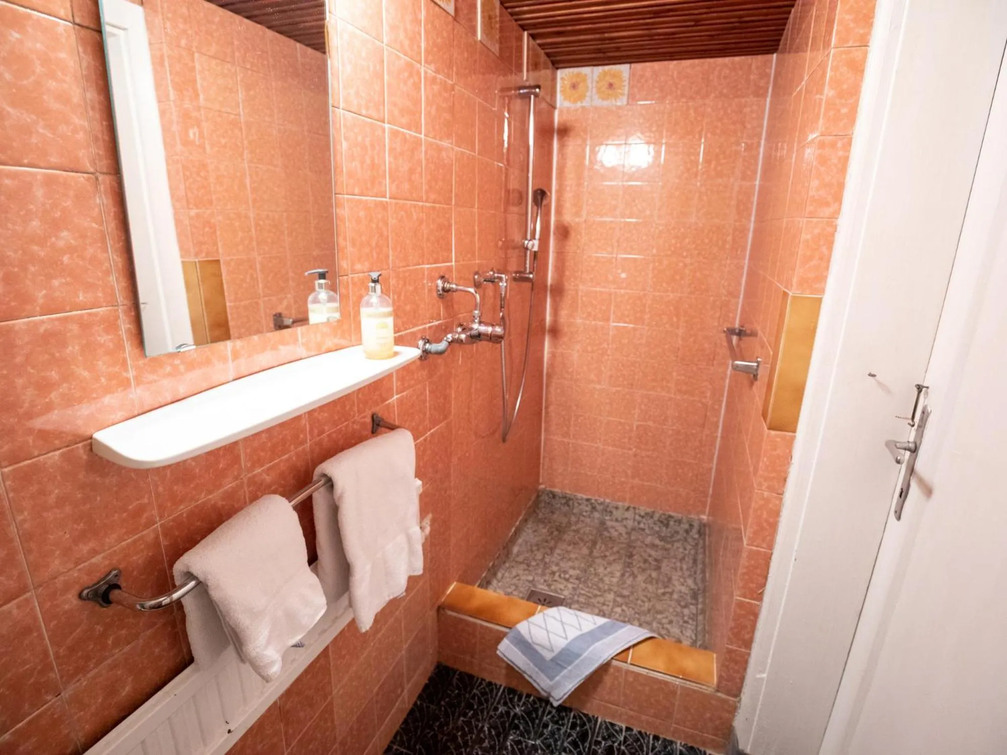 Photo of the whole room in Gästehaus Pension Ria