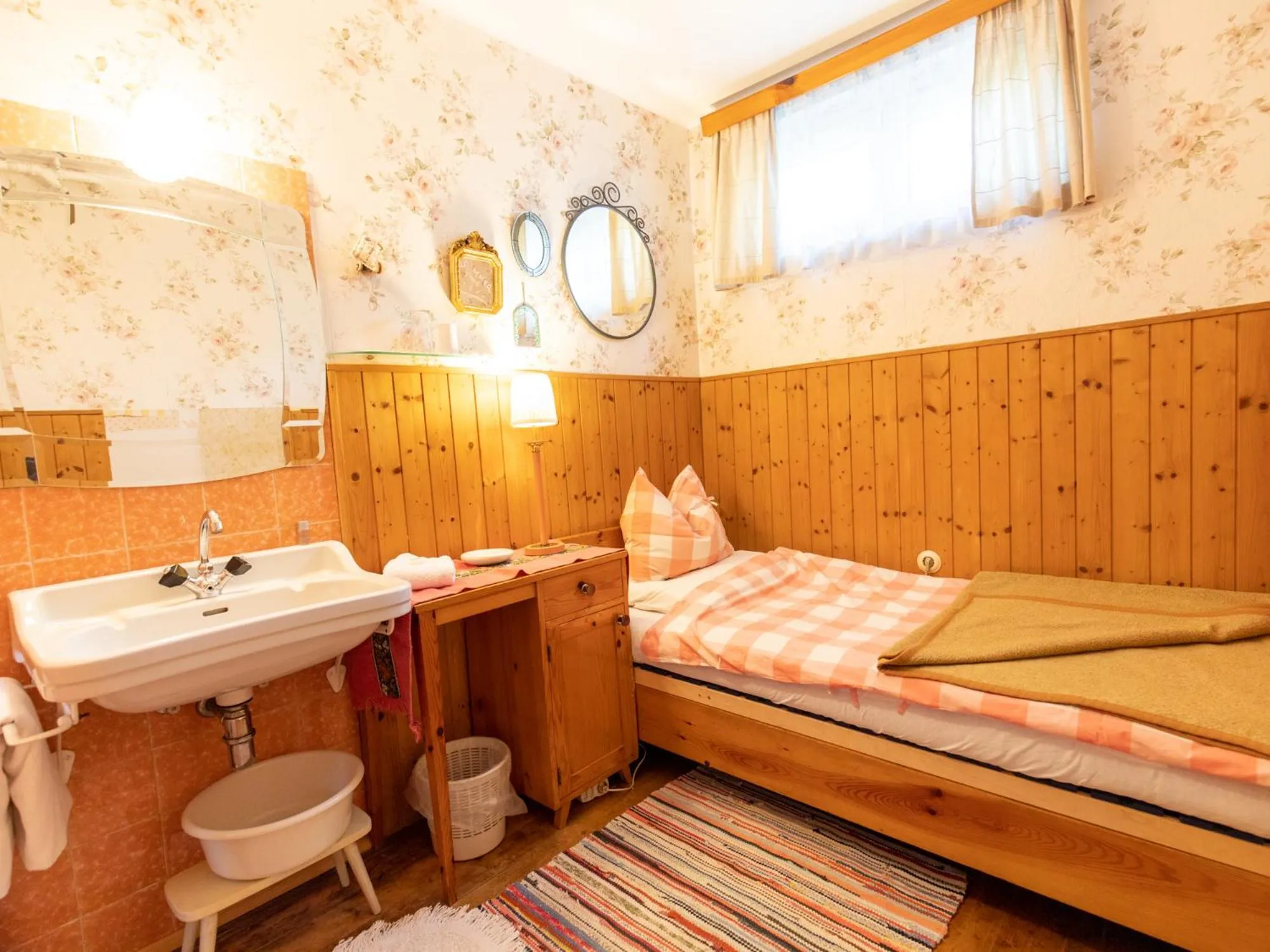 Photo of the whole room in Gästehaus Pension Ria