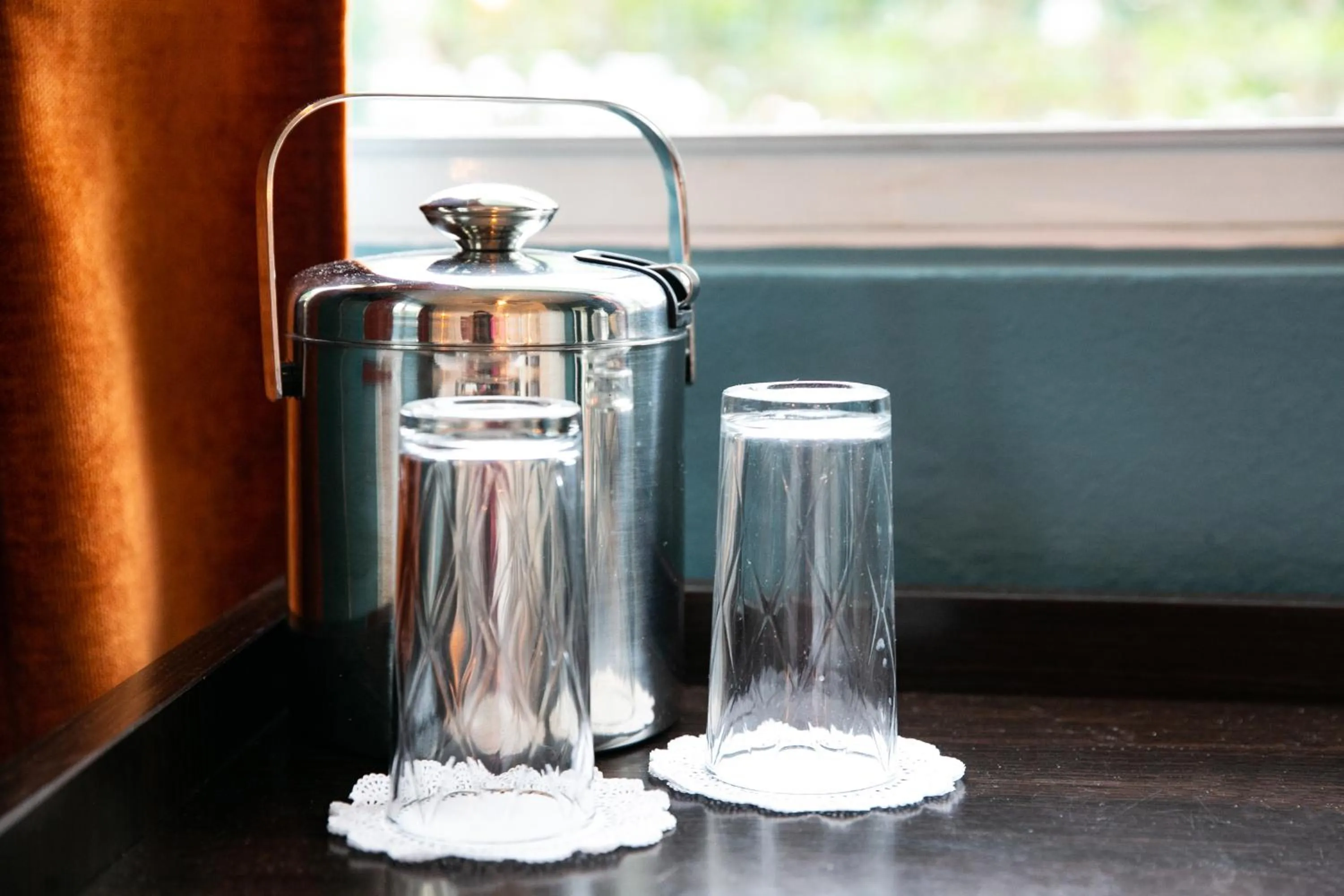 Decorative detail in Numero Uno Beach Apartments