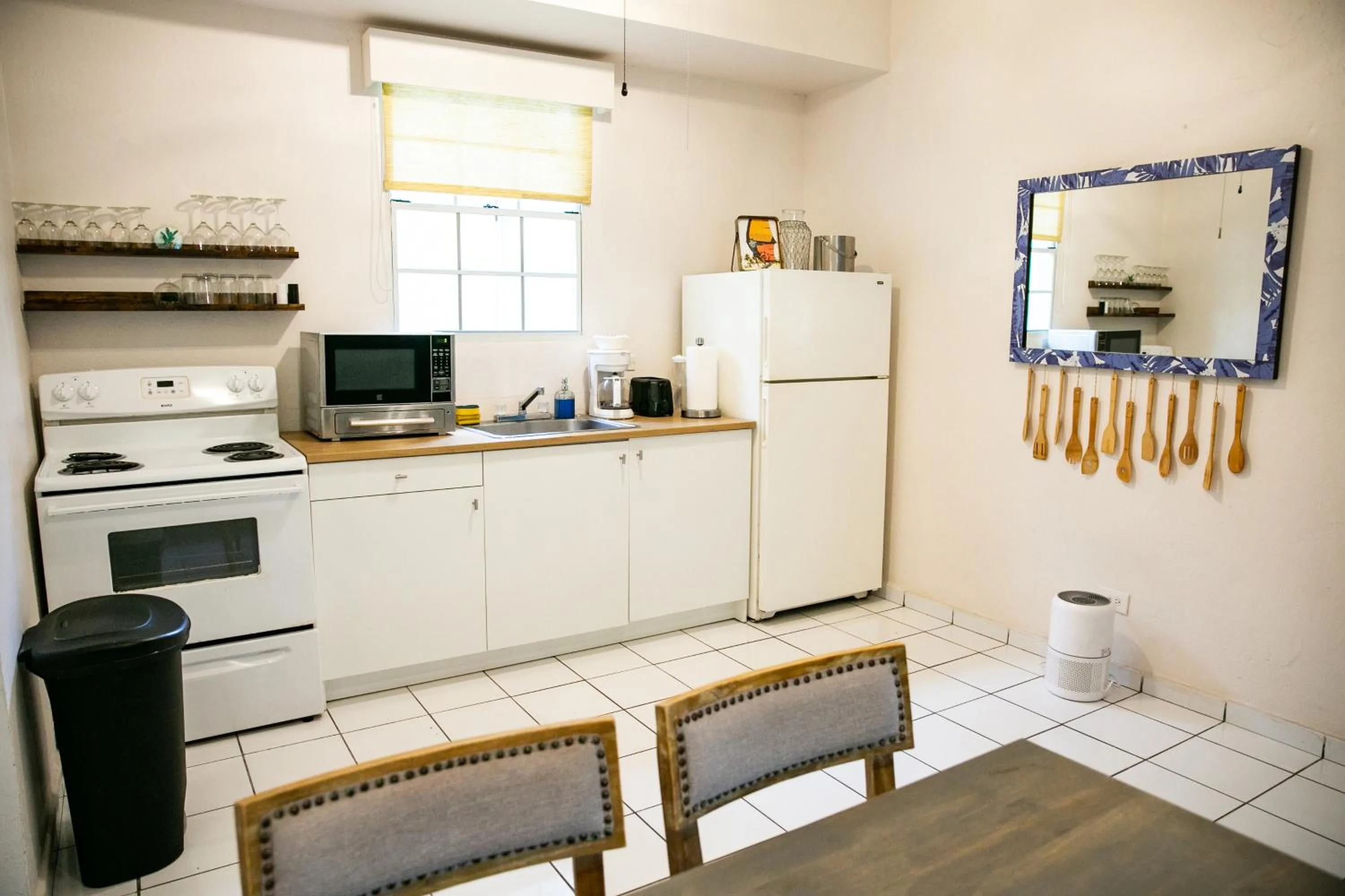 kitchen in Numero Uno Beach Apartments
