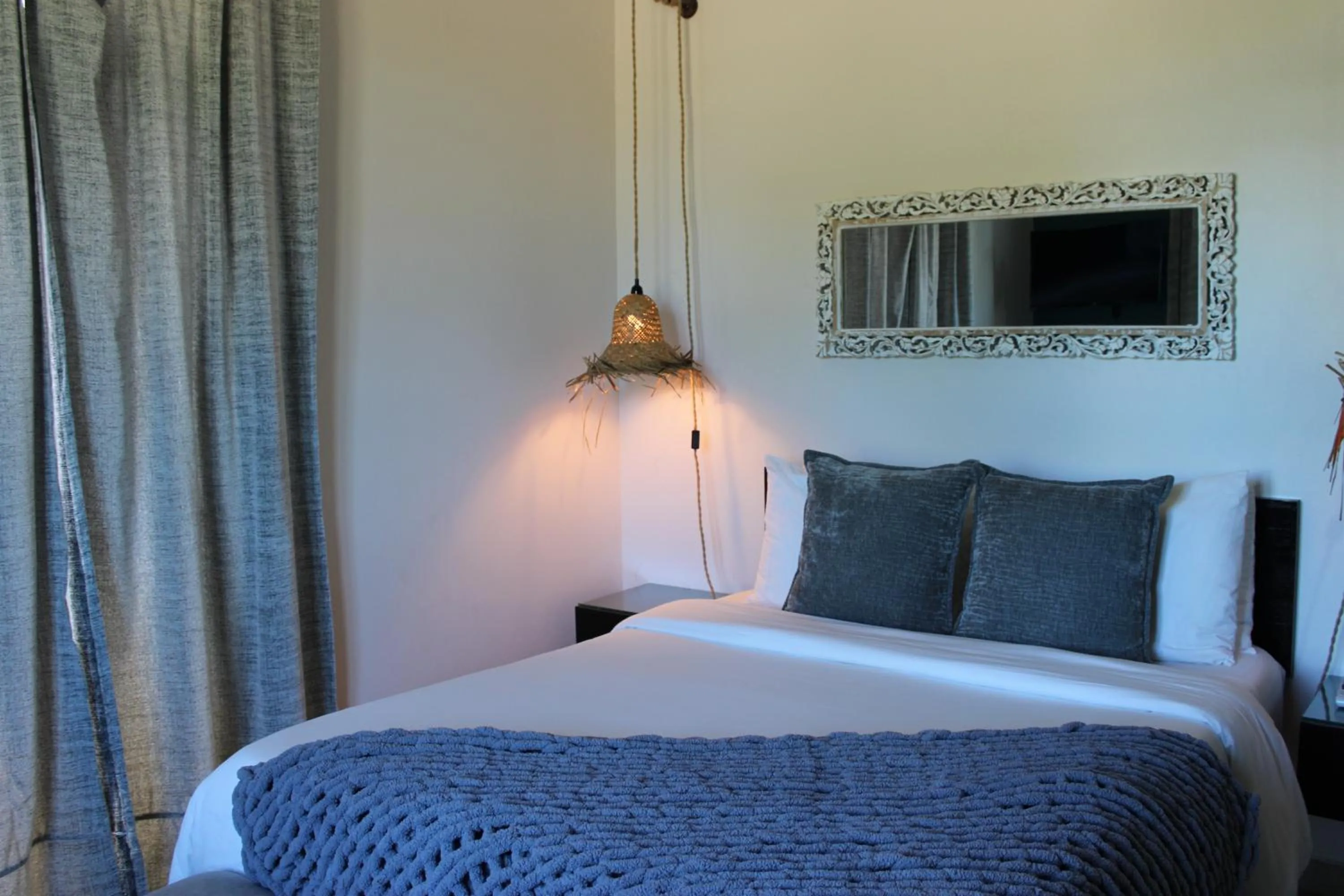 Bedroom, Bed in Numero Uno Beach Apartments