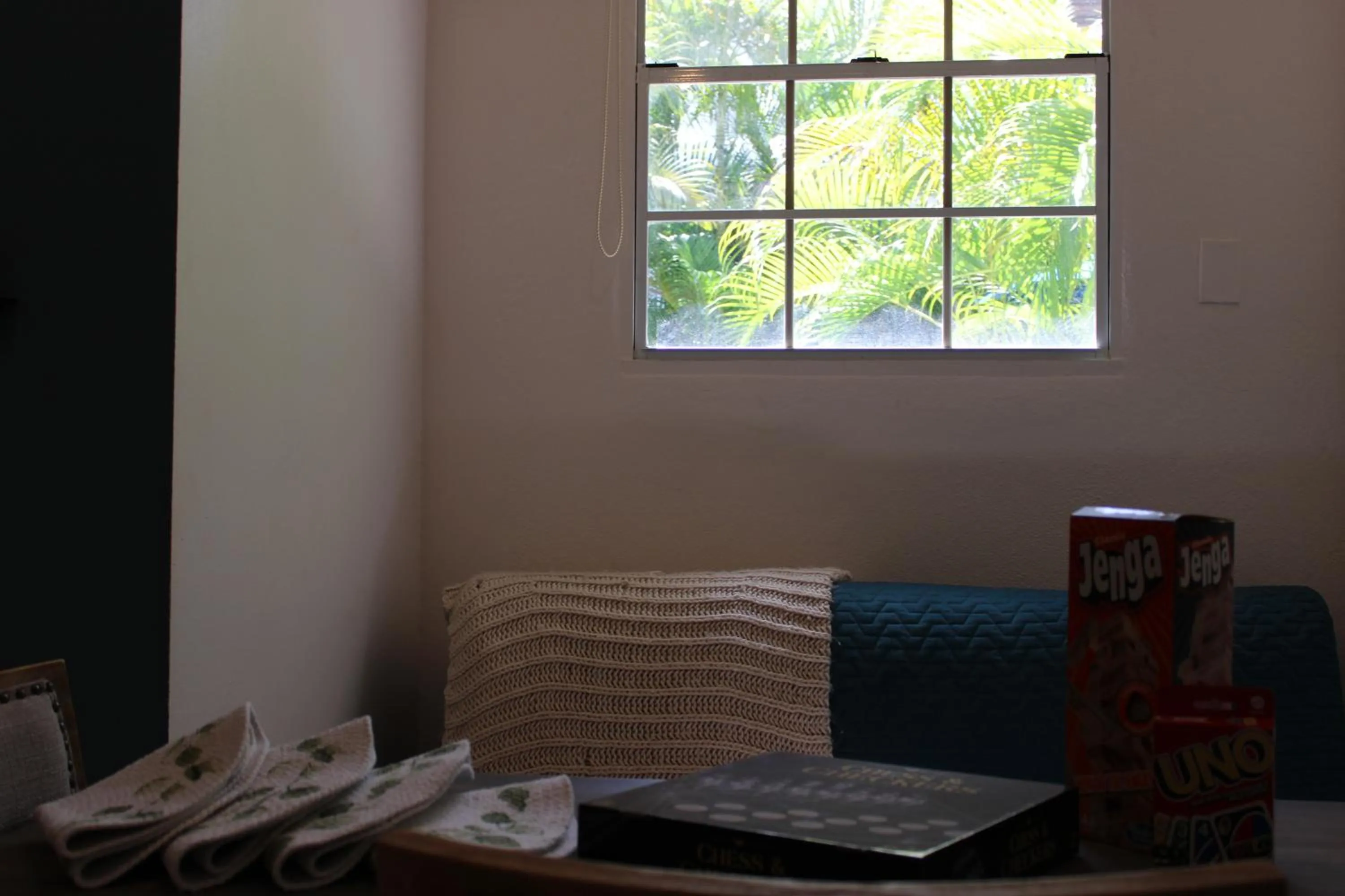 Living room in Numero Uno Beach Apartments