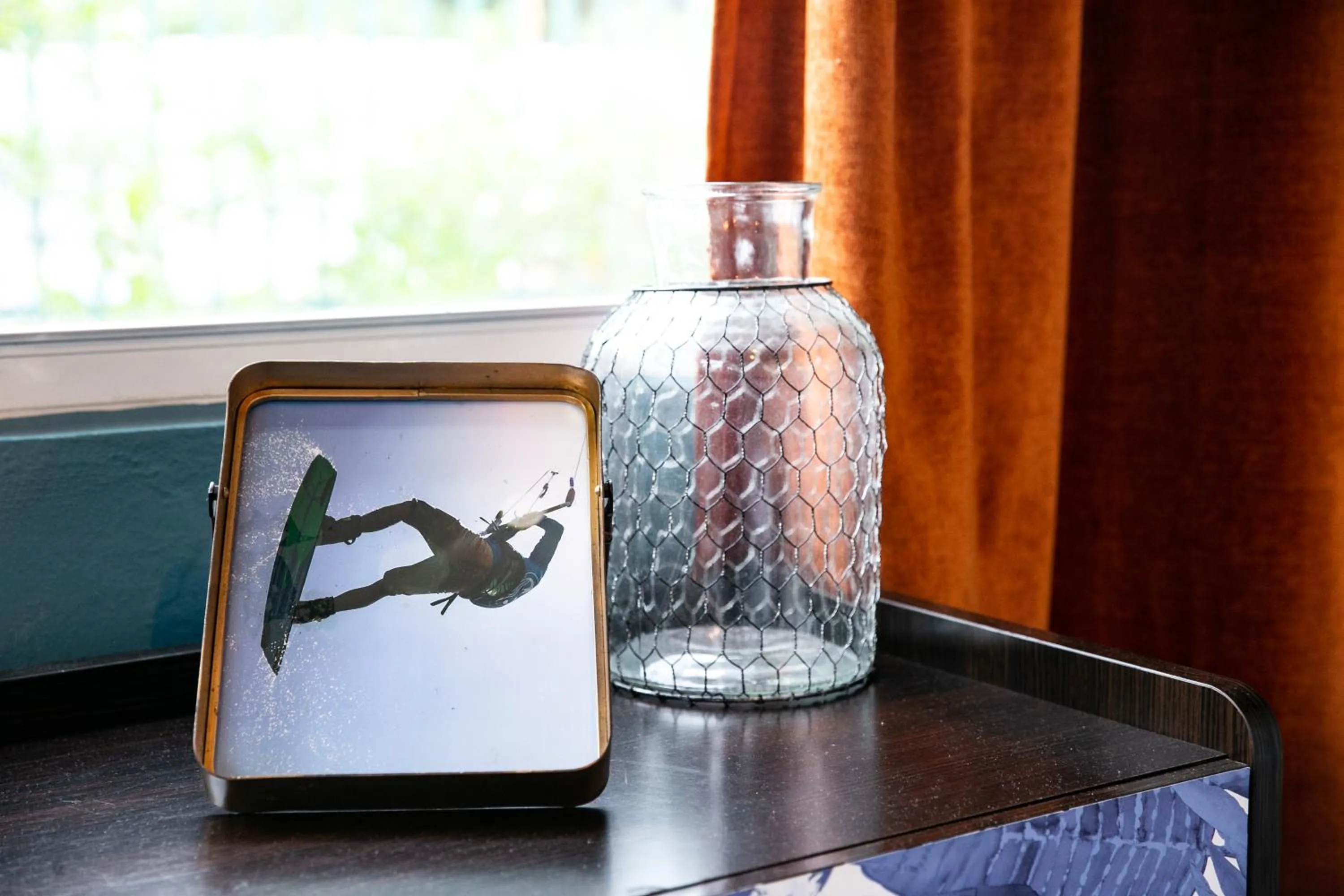 Decorative detail in Numero Uno Beach Apartments