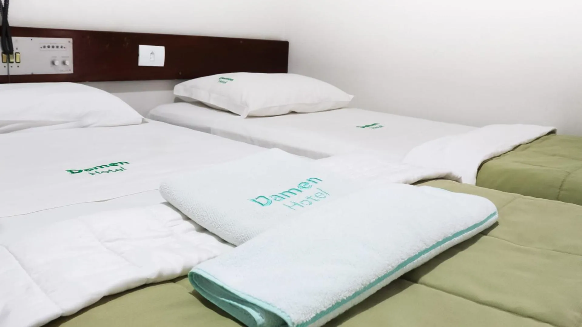 Bed in Hotel Damen